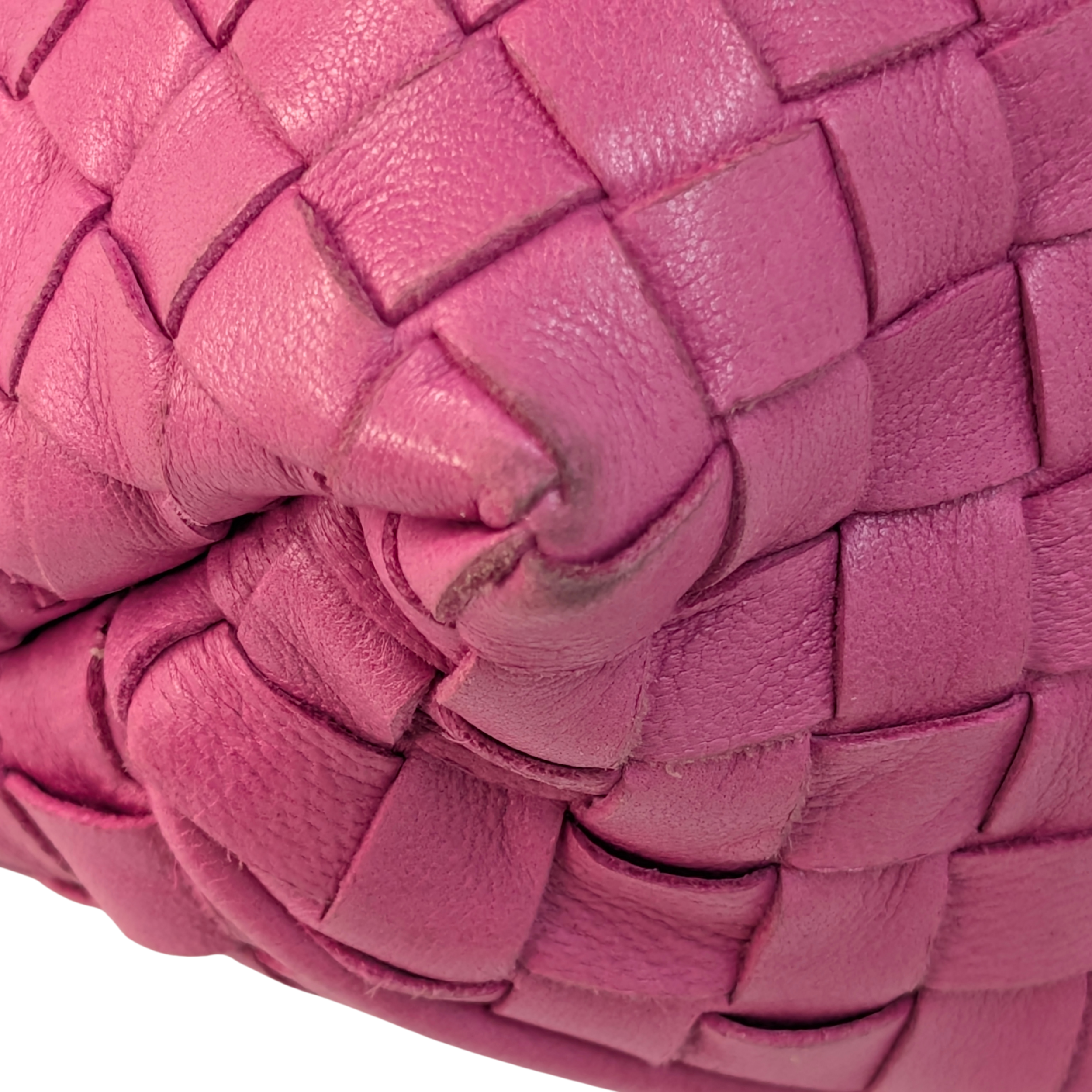 Bottega Veneta Intrecciato 粉色手拿包