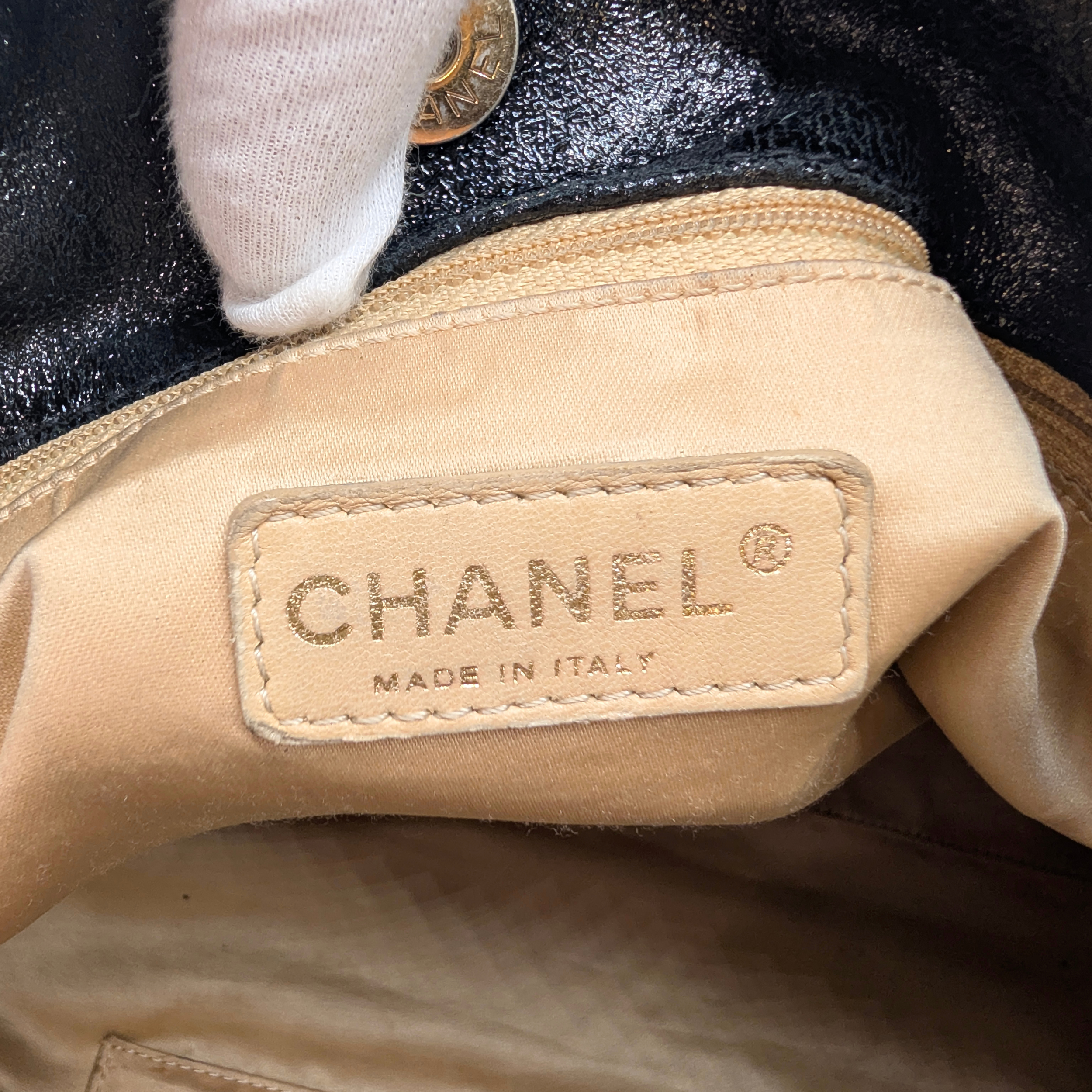 Chanel Rodeo Drive Hobo Tote Bag Black