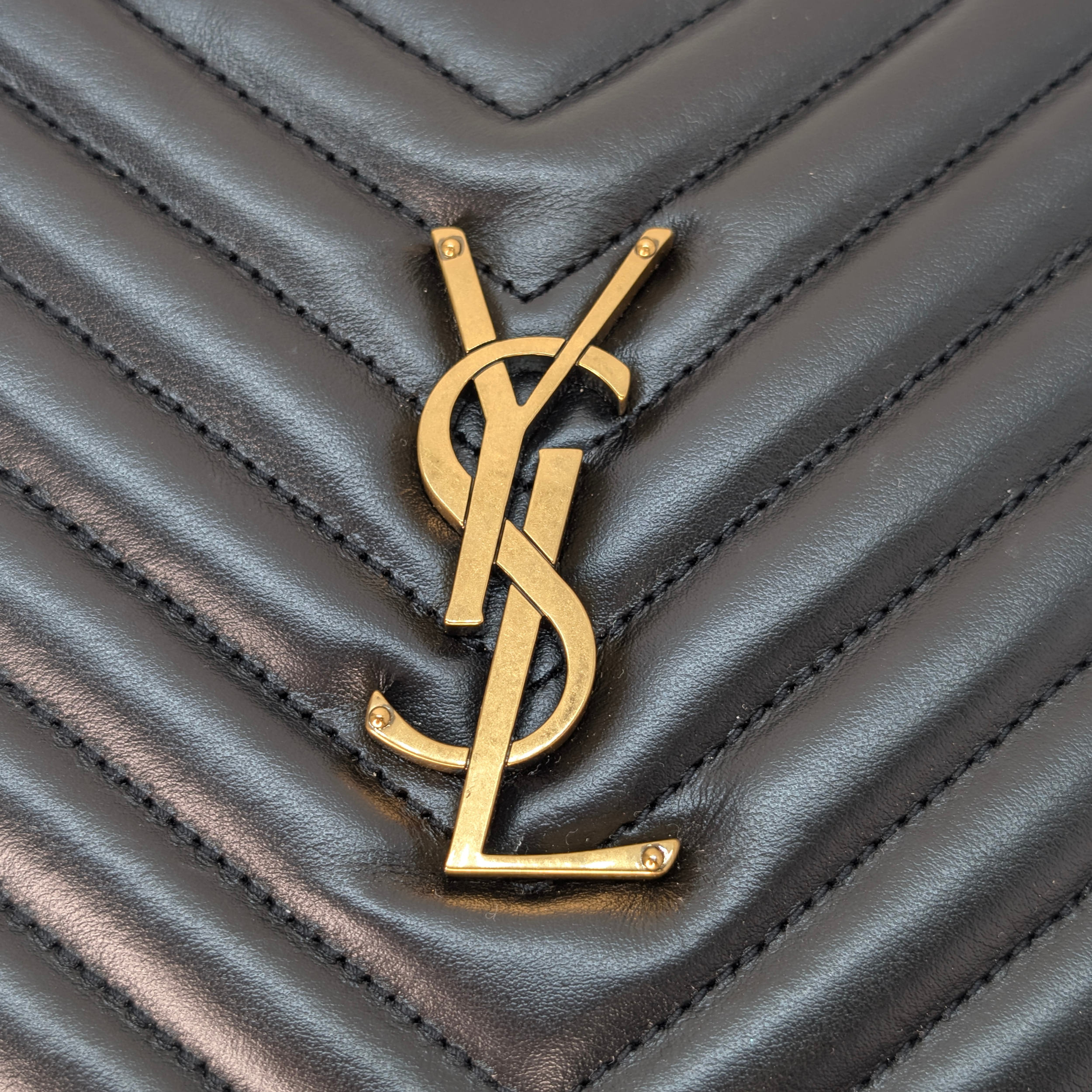 Saint Laurent Lou 相机包 黑色皮革