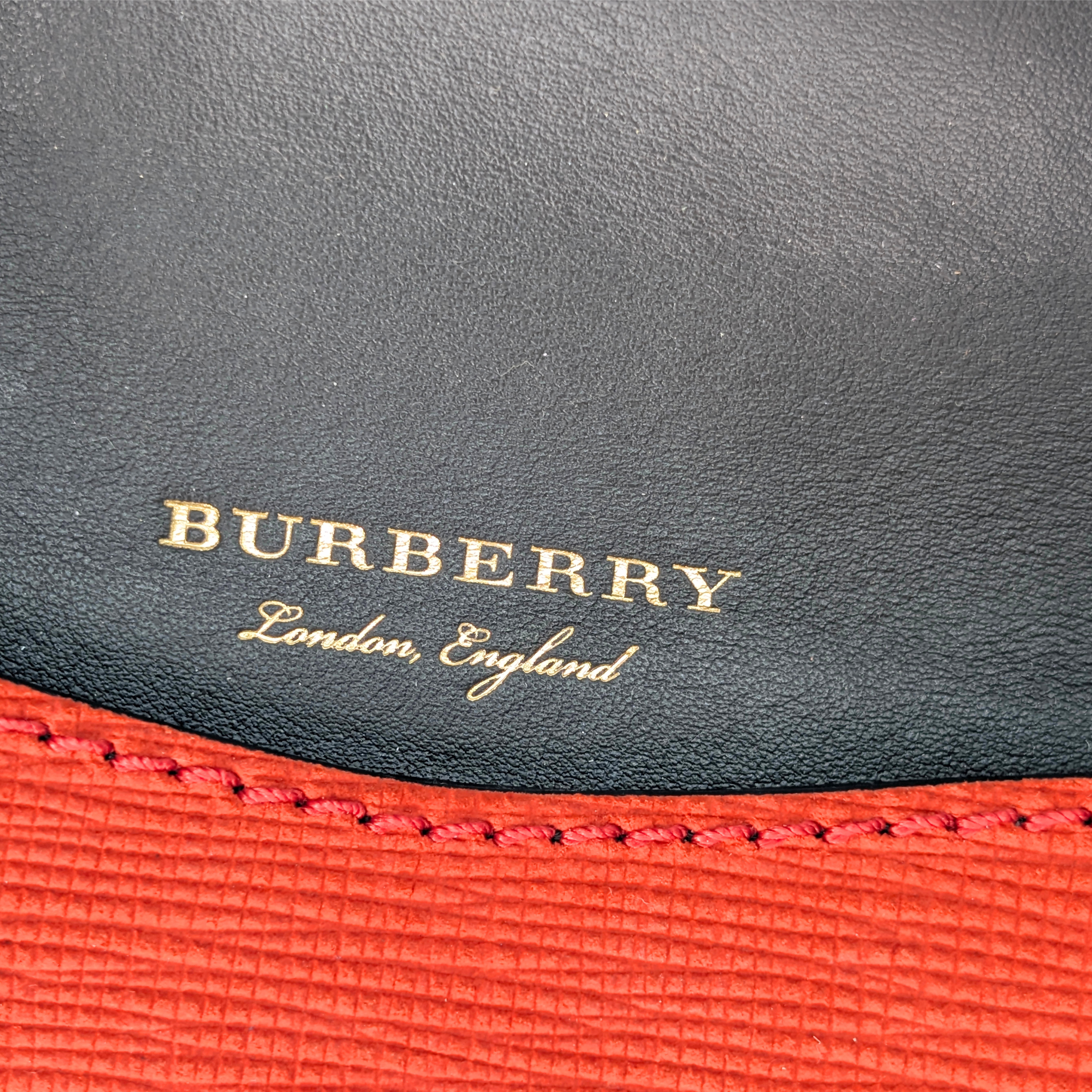 Burberry迷你扣环包猫头鹰野兽系列斜挎包