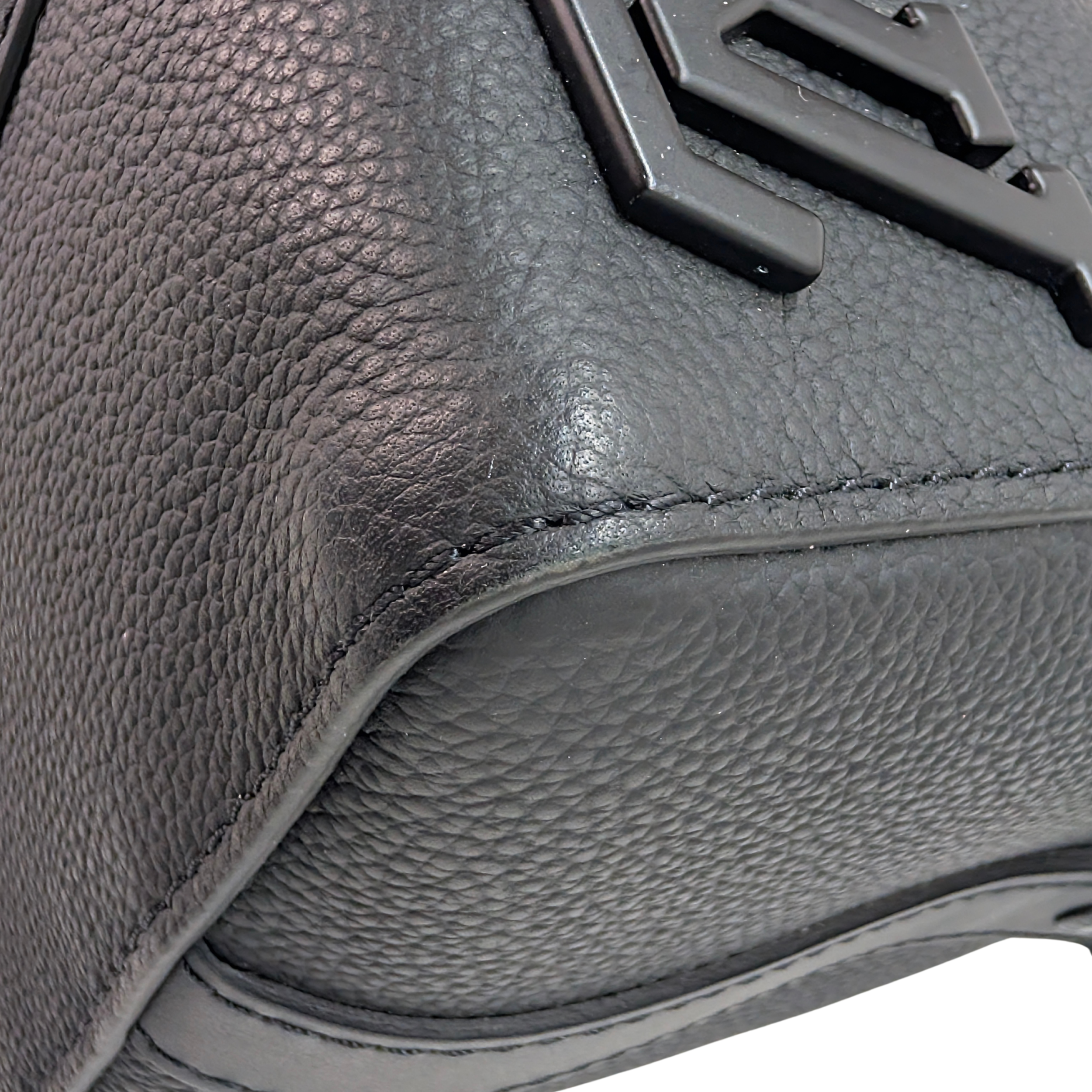 路易威登 Aerogram City Keepall 粒面皮革 黑色
