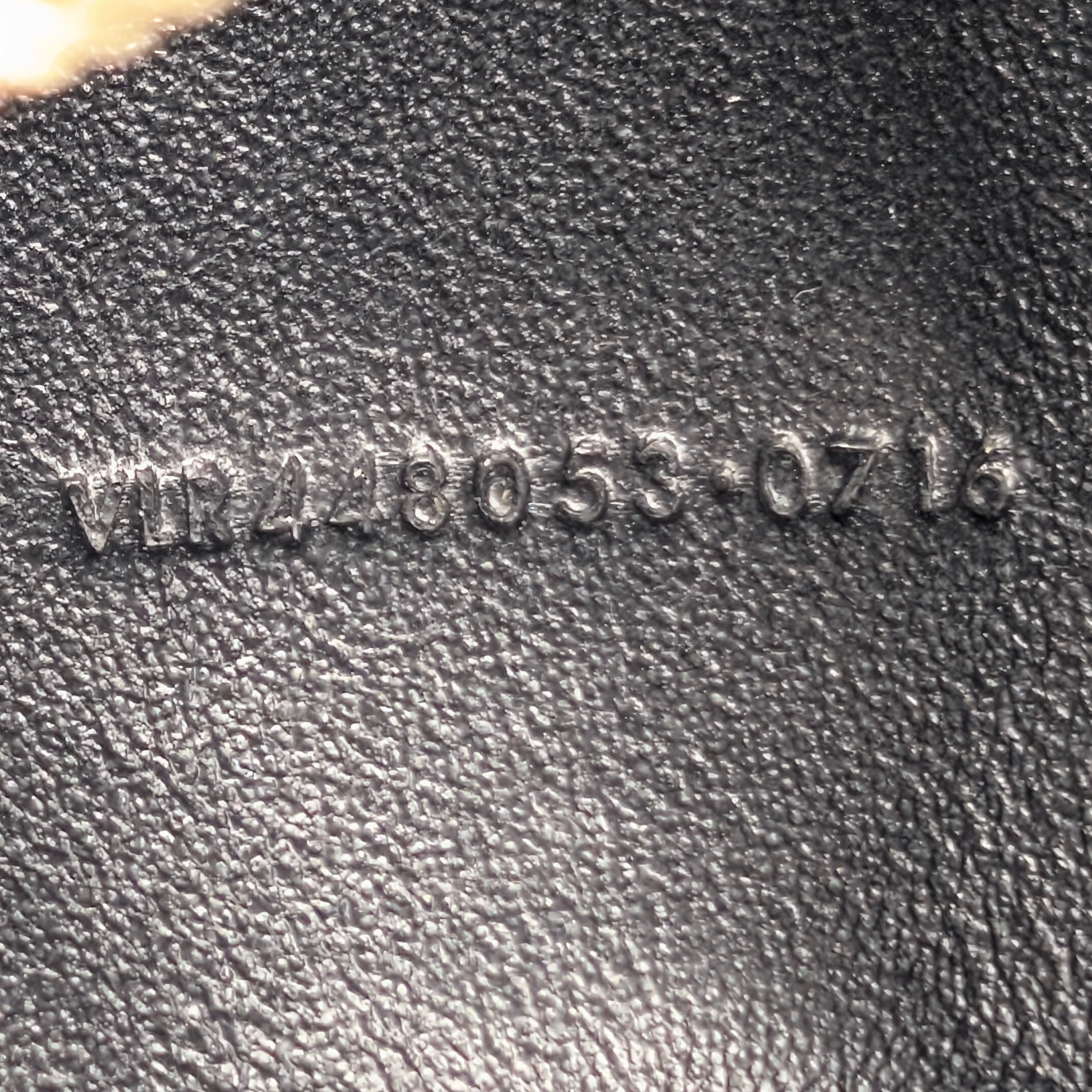 圣罗兰黑色迷你爱心皮革斜挎包