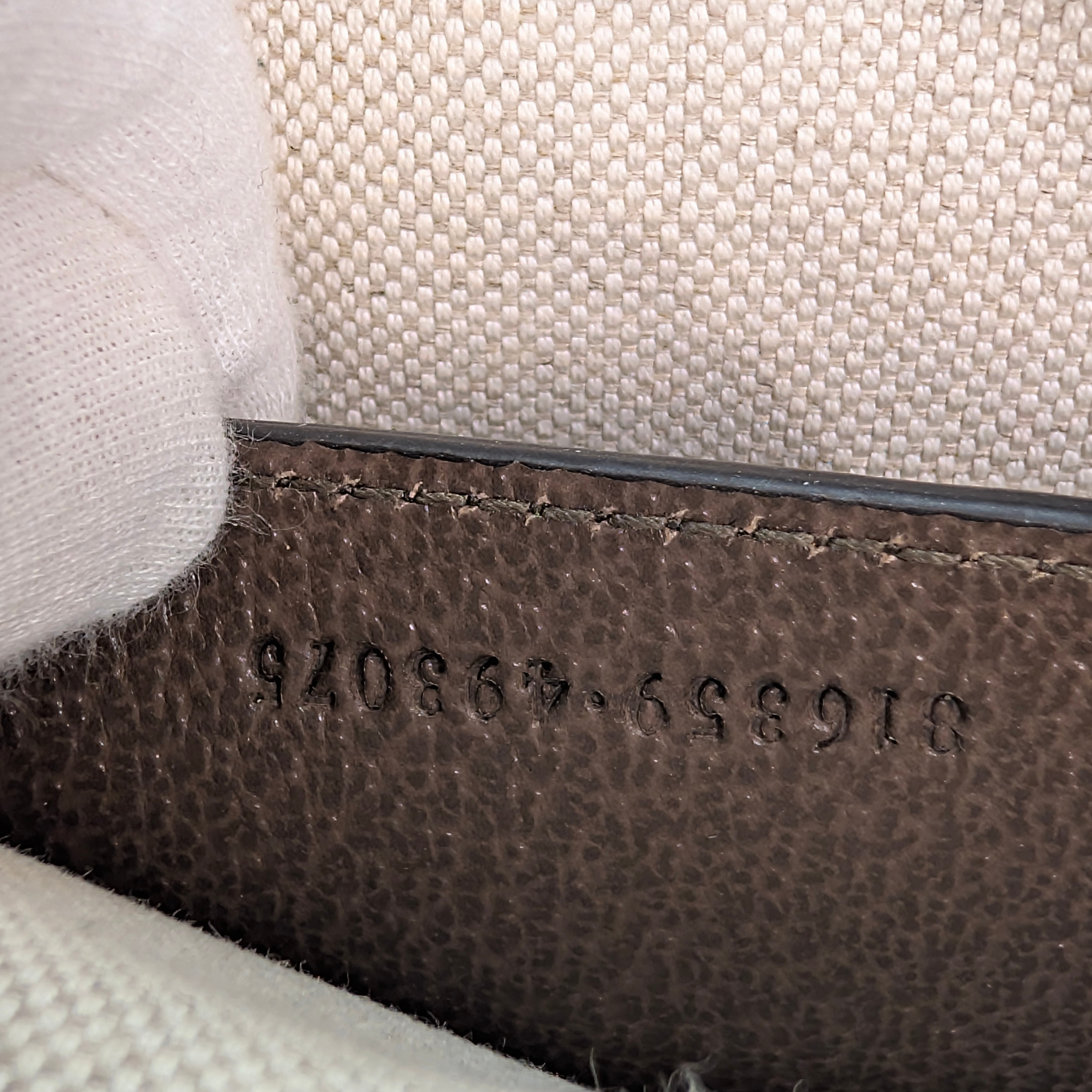 Gucci Ophidia GG Supreme 迷你单肩包