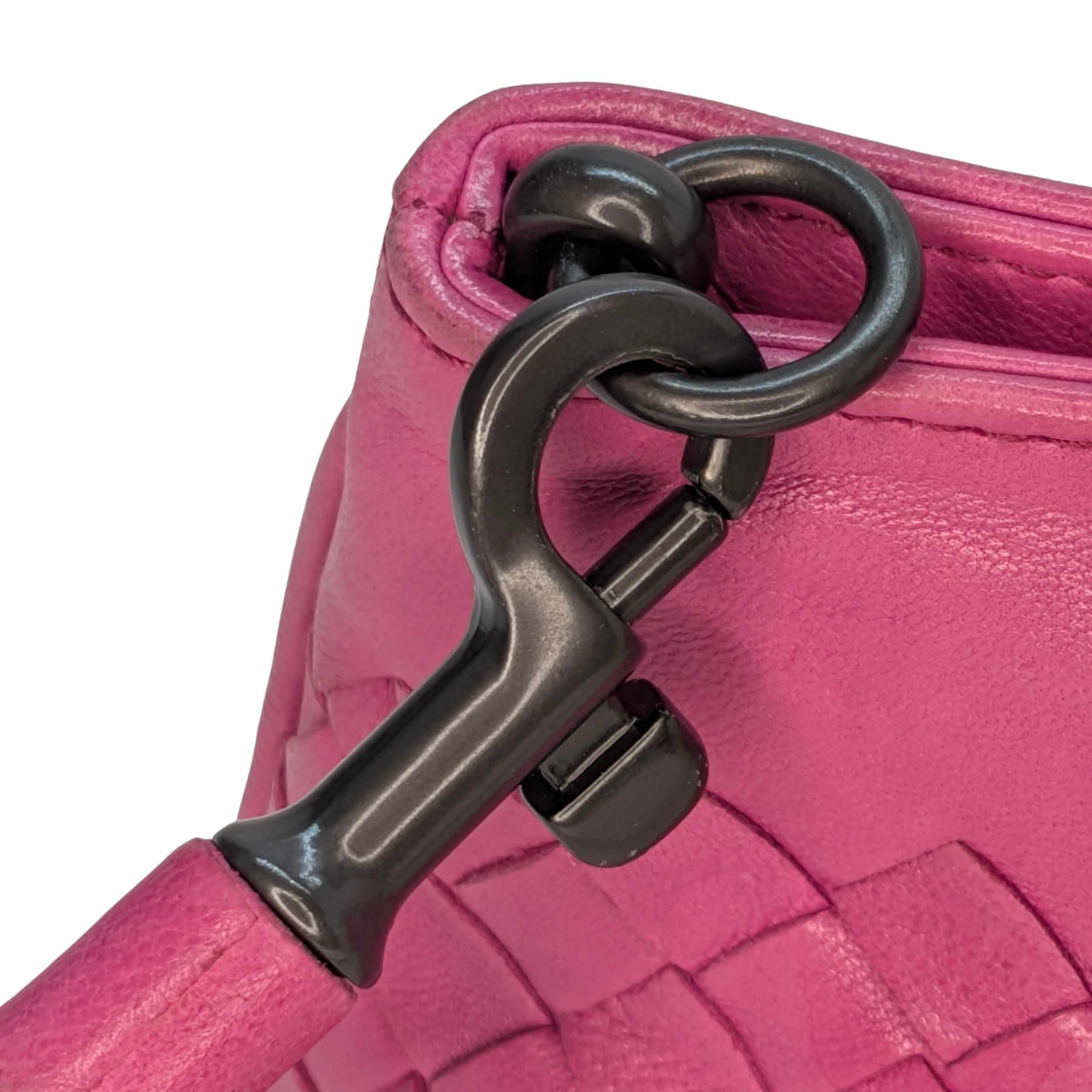 Bottega Veneta Intrecciato 粉色手拿包