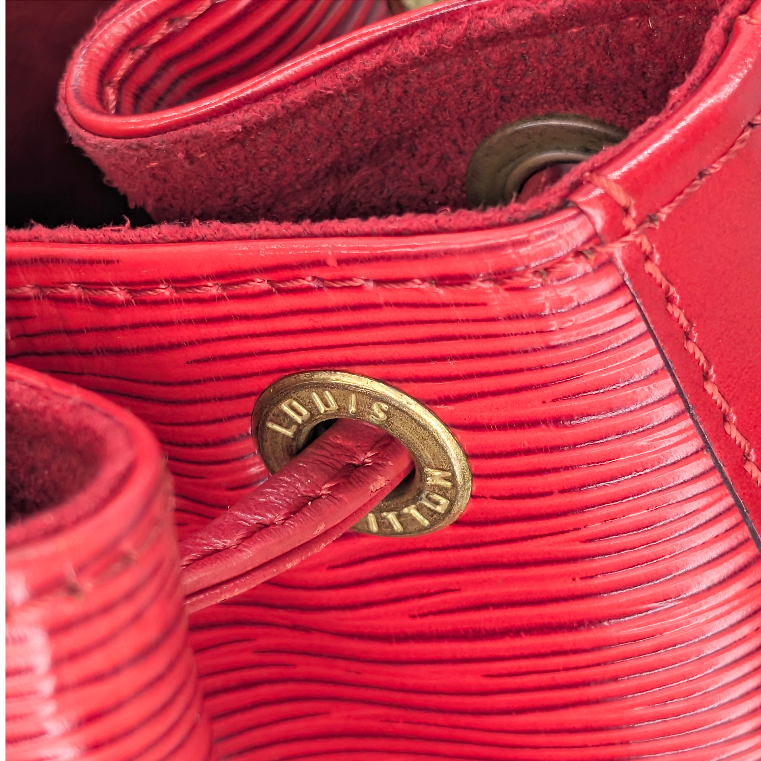 Louis Vuitton Epi Noe GM Bucket Bag Red