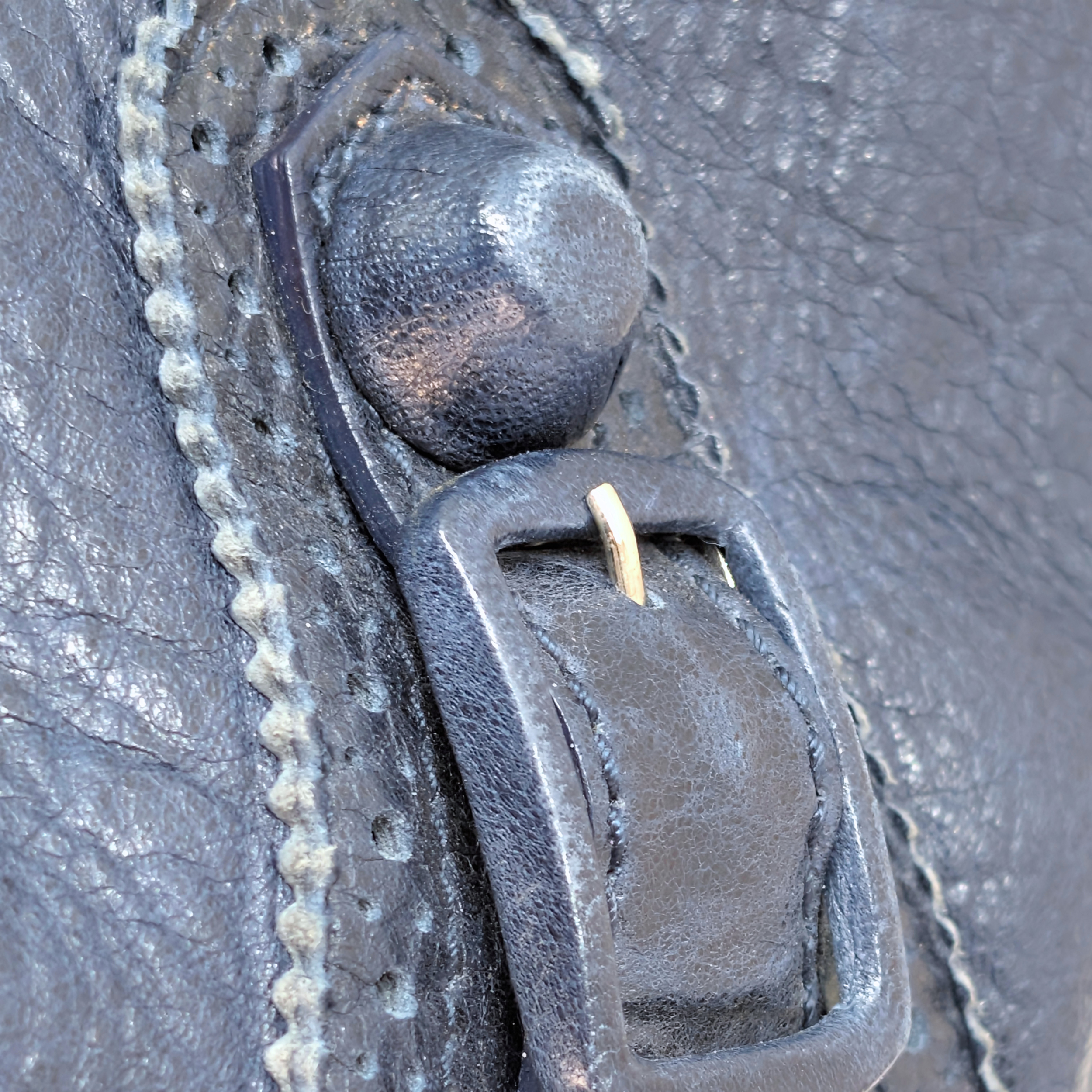 巴黎世家 Pompon 机车包 海军蓝