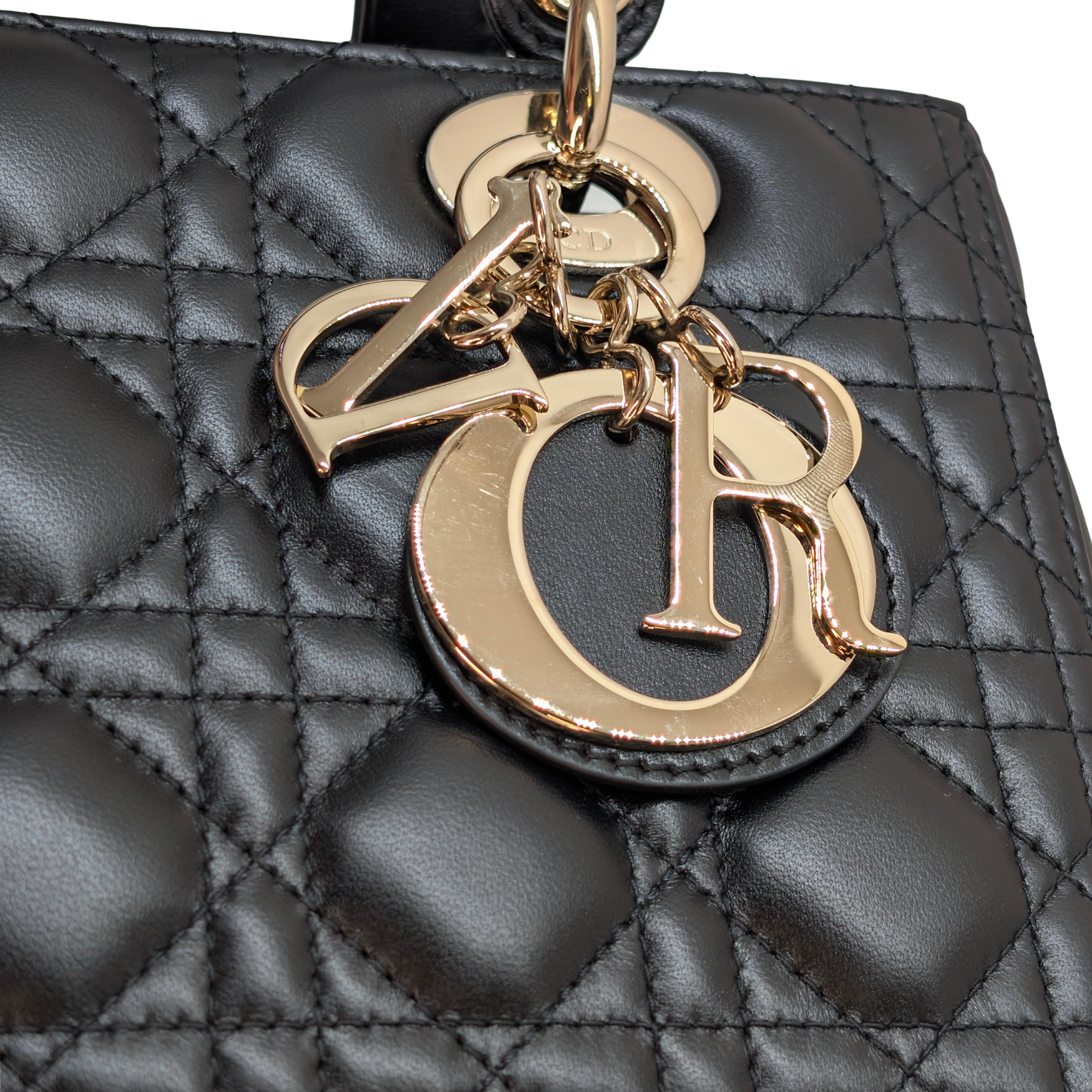 迪奥中号黑色 Lady Dior 藤格纹手袋