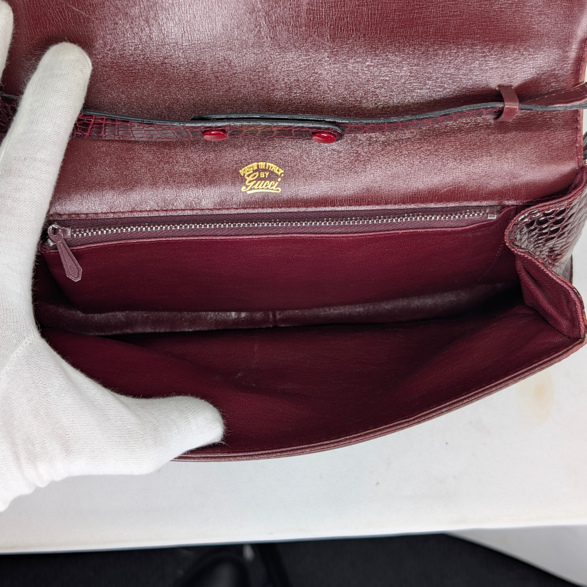 Gucci Vintage 酒红色鳄鱼皮单肩包
