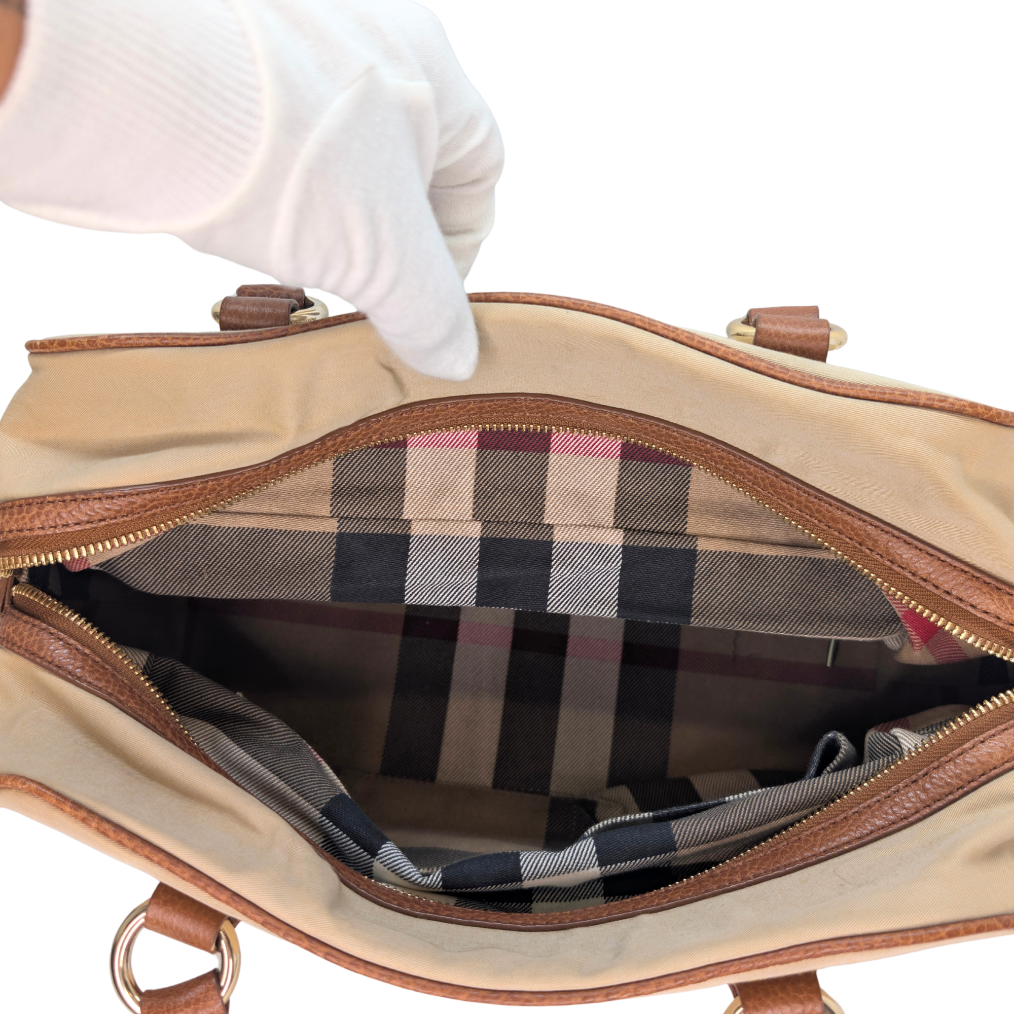 Burberry 刺绣帆布拼皮革保龄球单肩包