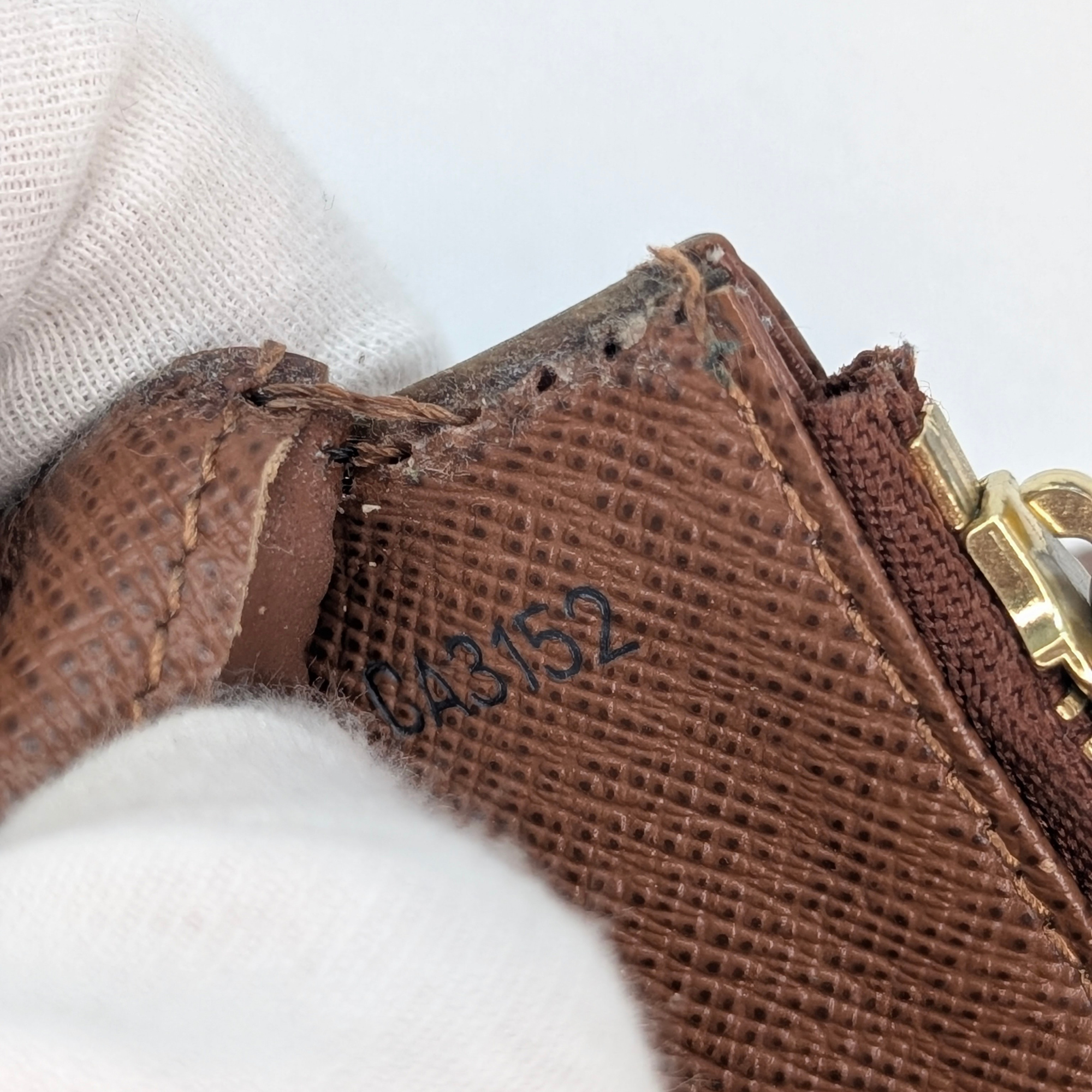 路易威登拉链钱夹 Monogram 棕色
