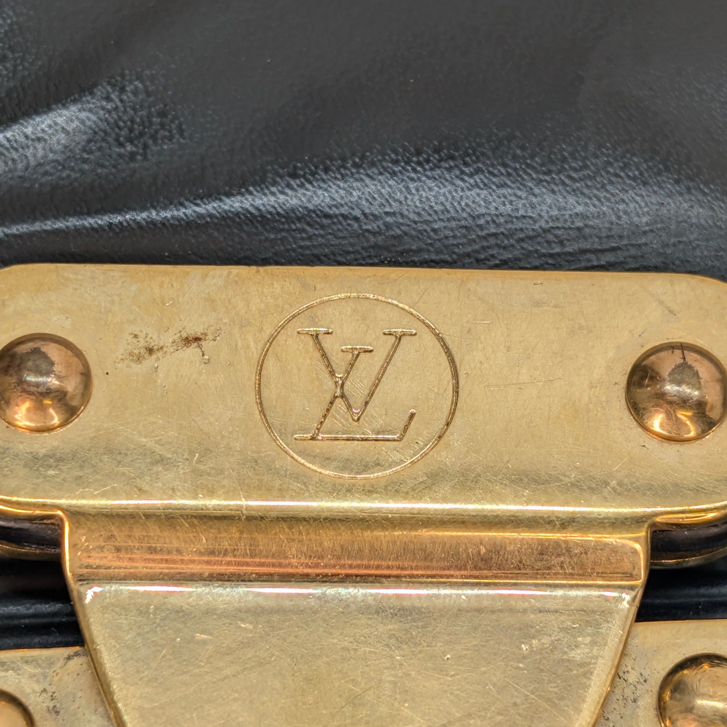 Louis Vuitton Monceau 28 Epi Bag Black