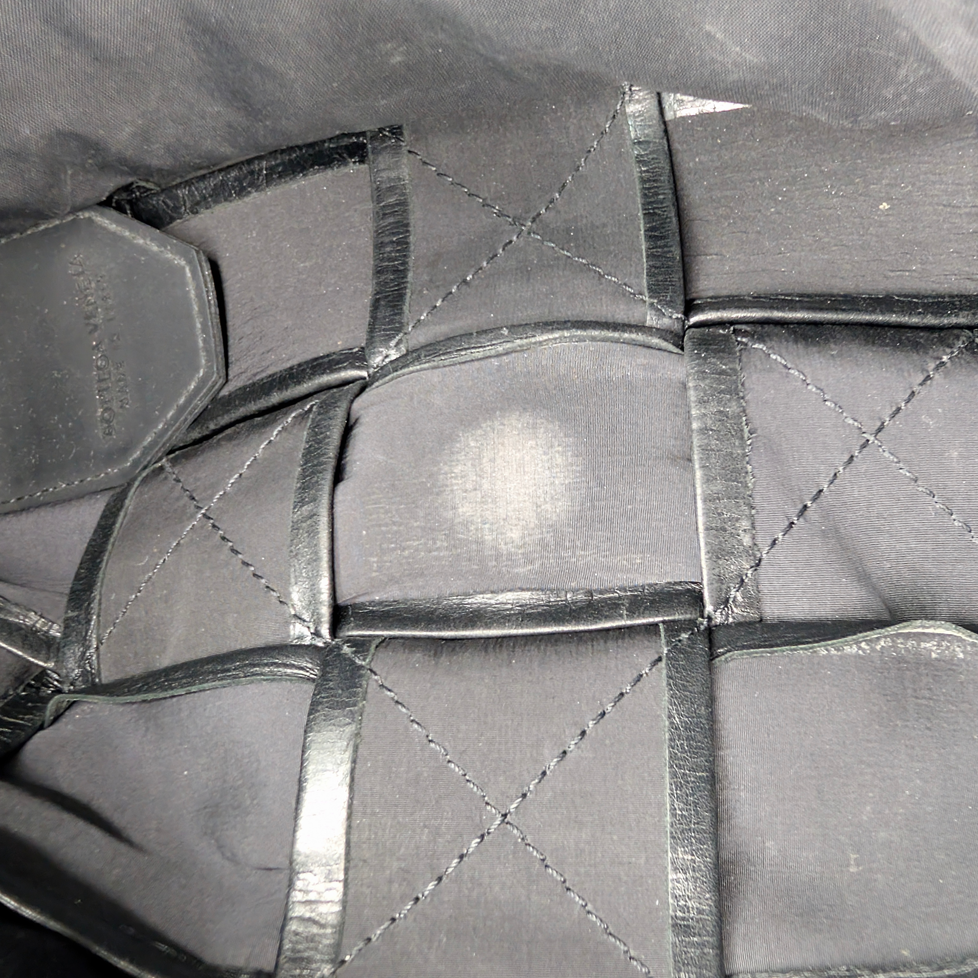 Bottega Veneta Intrecciato Cassette 包 黑色