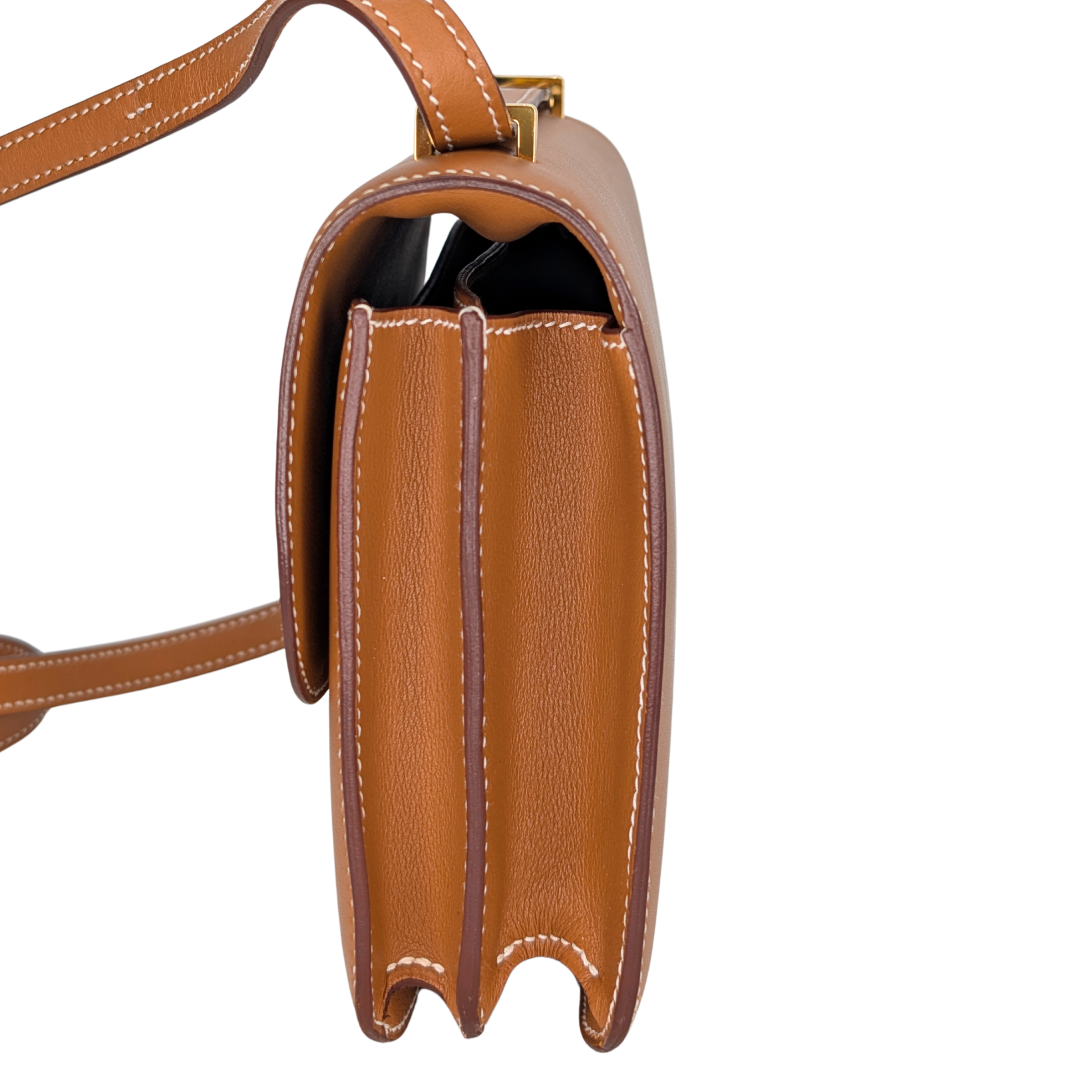 Hermès 爱马仕 Mini Constance 18 · 金棕色 Swift 皮 · 金扣 · C刻