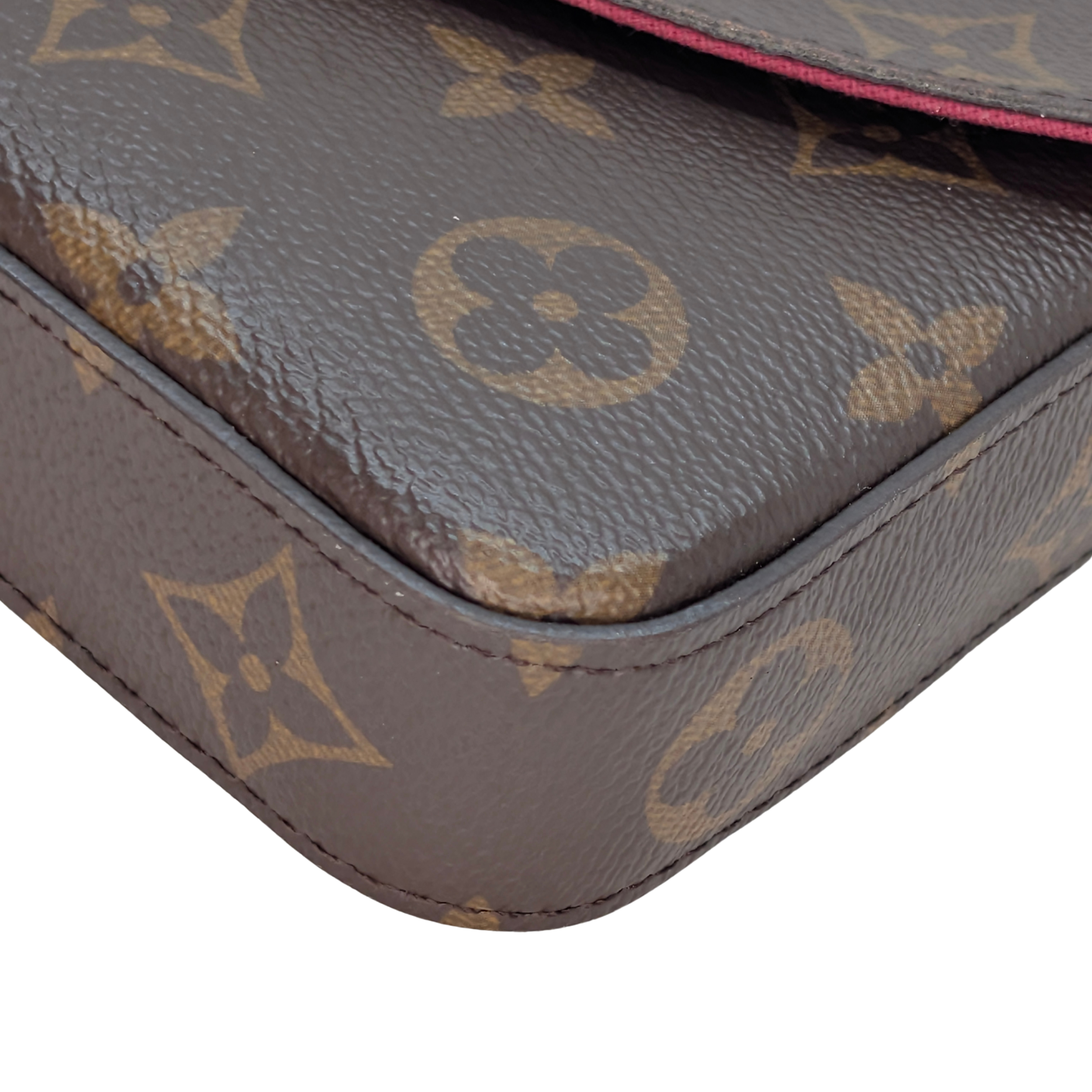路易威登Pochette Felicie Monogram手拿包配复古肩带