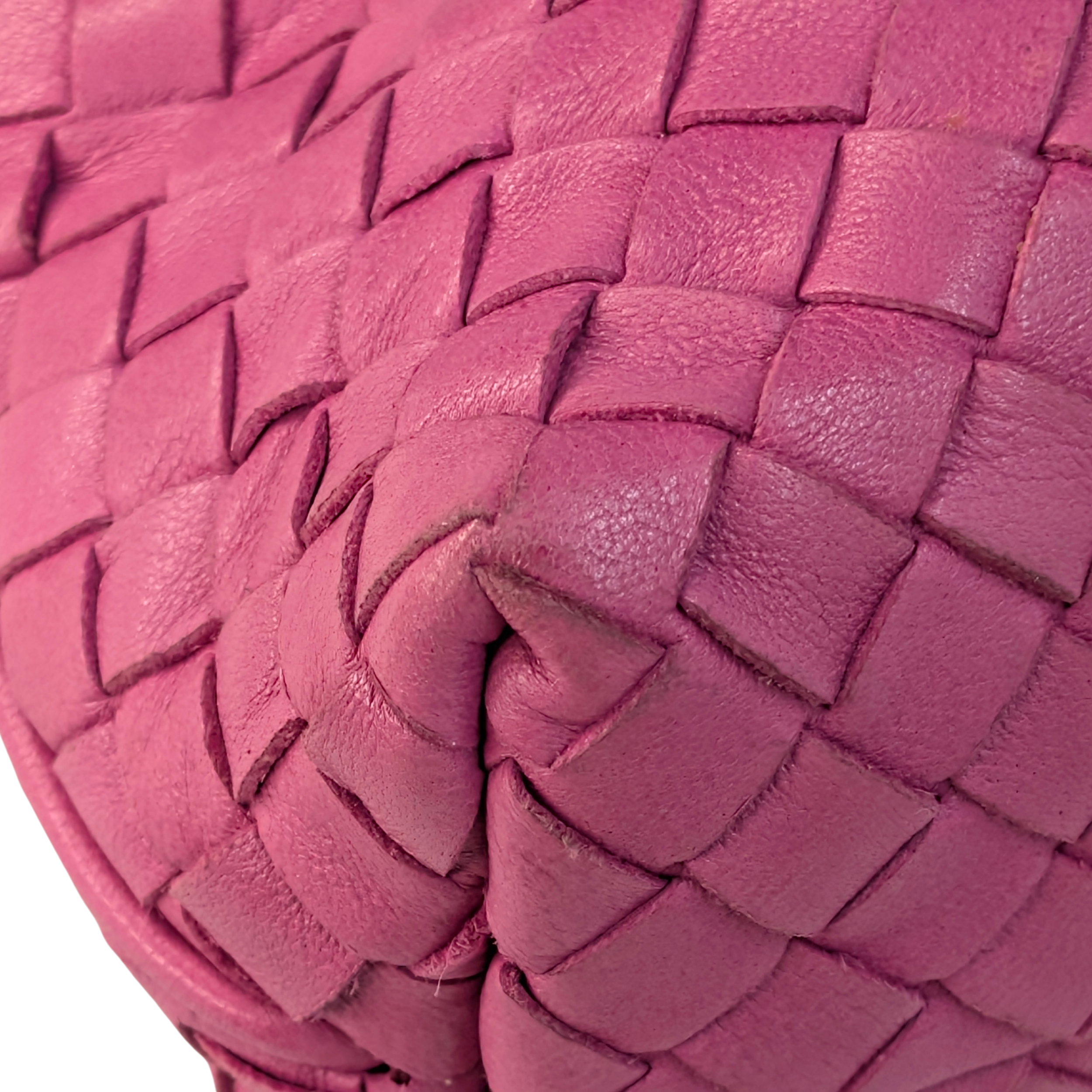 Bottega Veneta Intrecciato 粉色手拿包