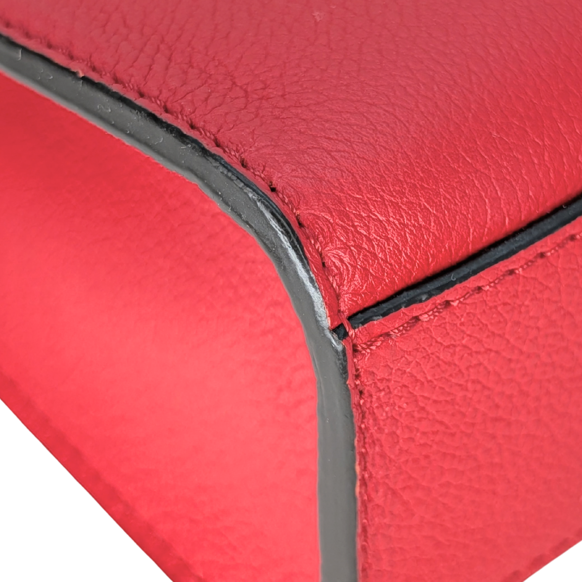 Louis Vuitton MyLockme Lockme BB Red Rubis