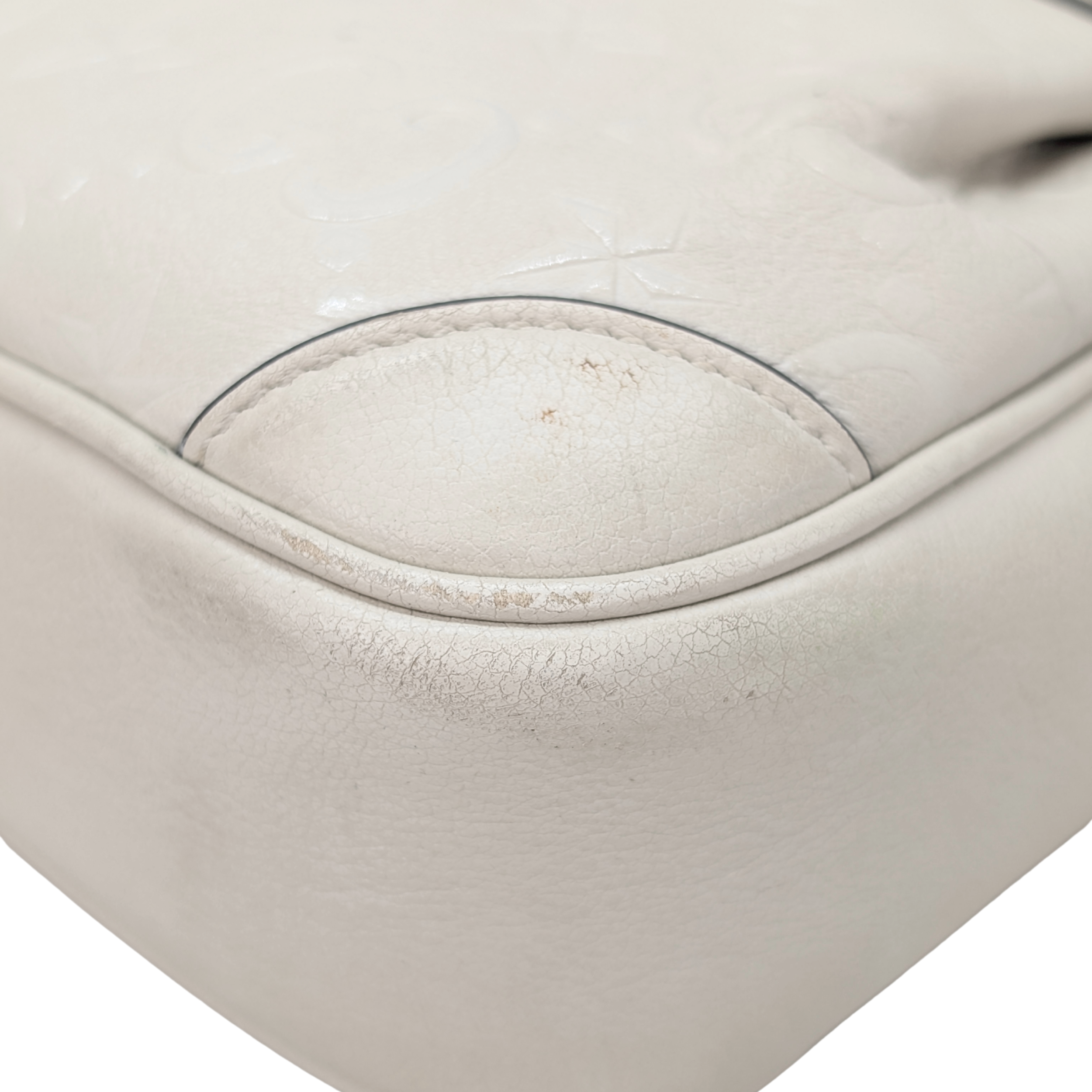 Gucci White GG Star Leather Camera Shoulder Bag