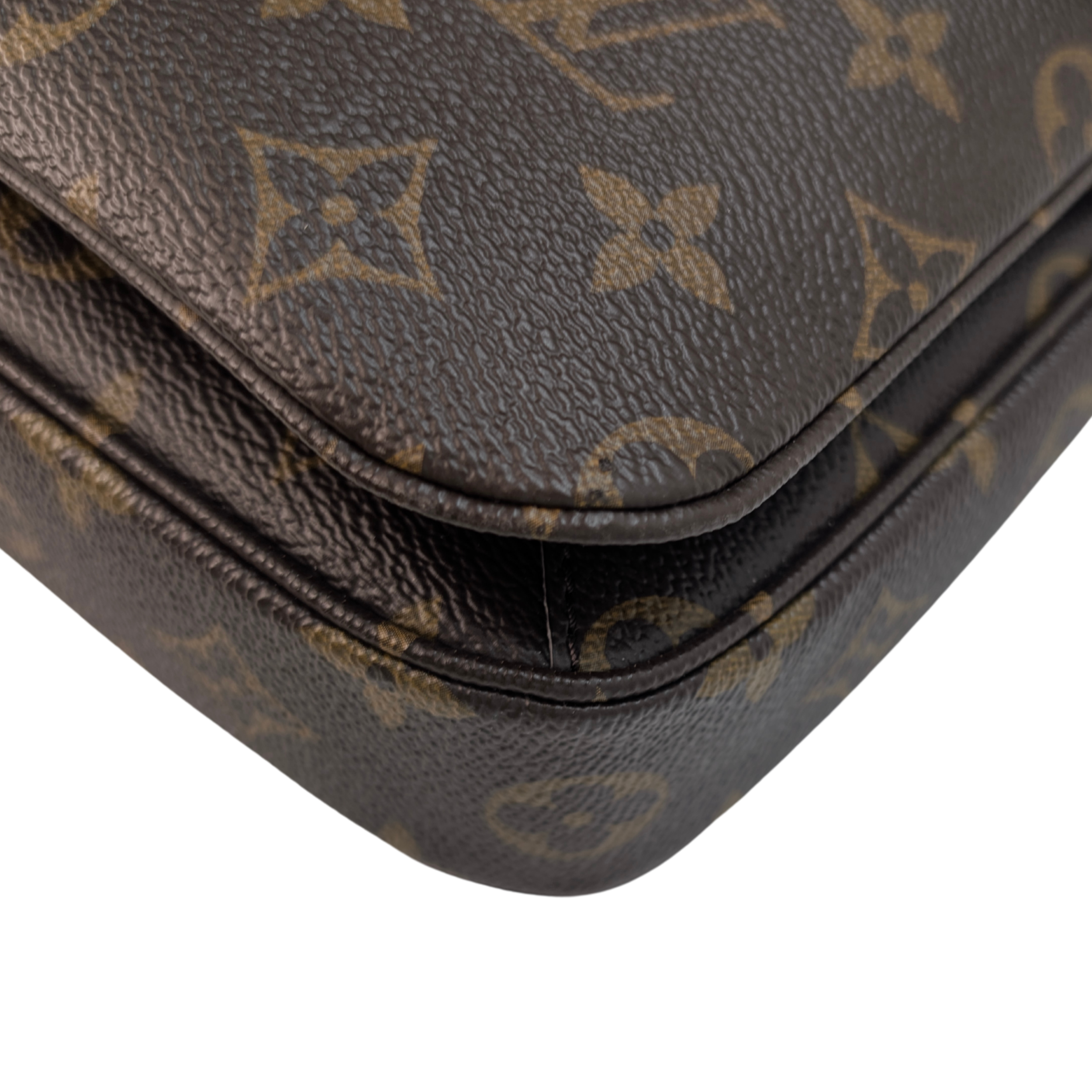 Louis Vuitton Pochette Metis Monogram Crossbody Bag