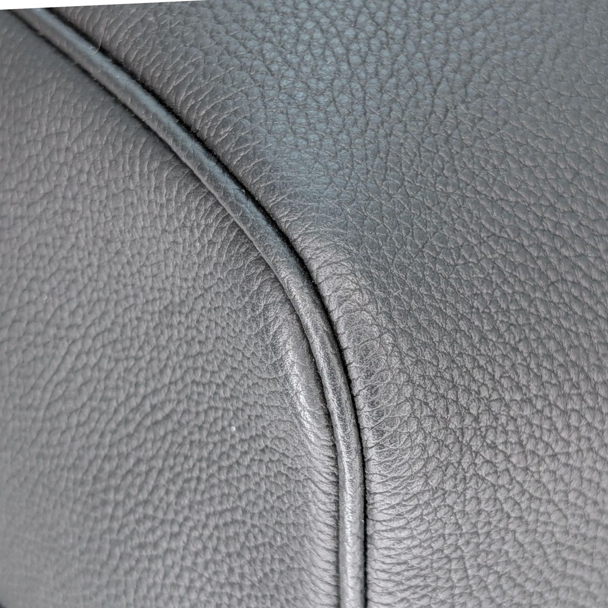 Louis Vuitton Keepall Bandouliere 50 Black