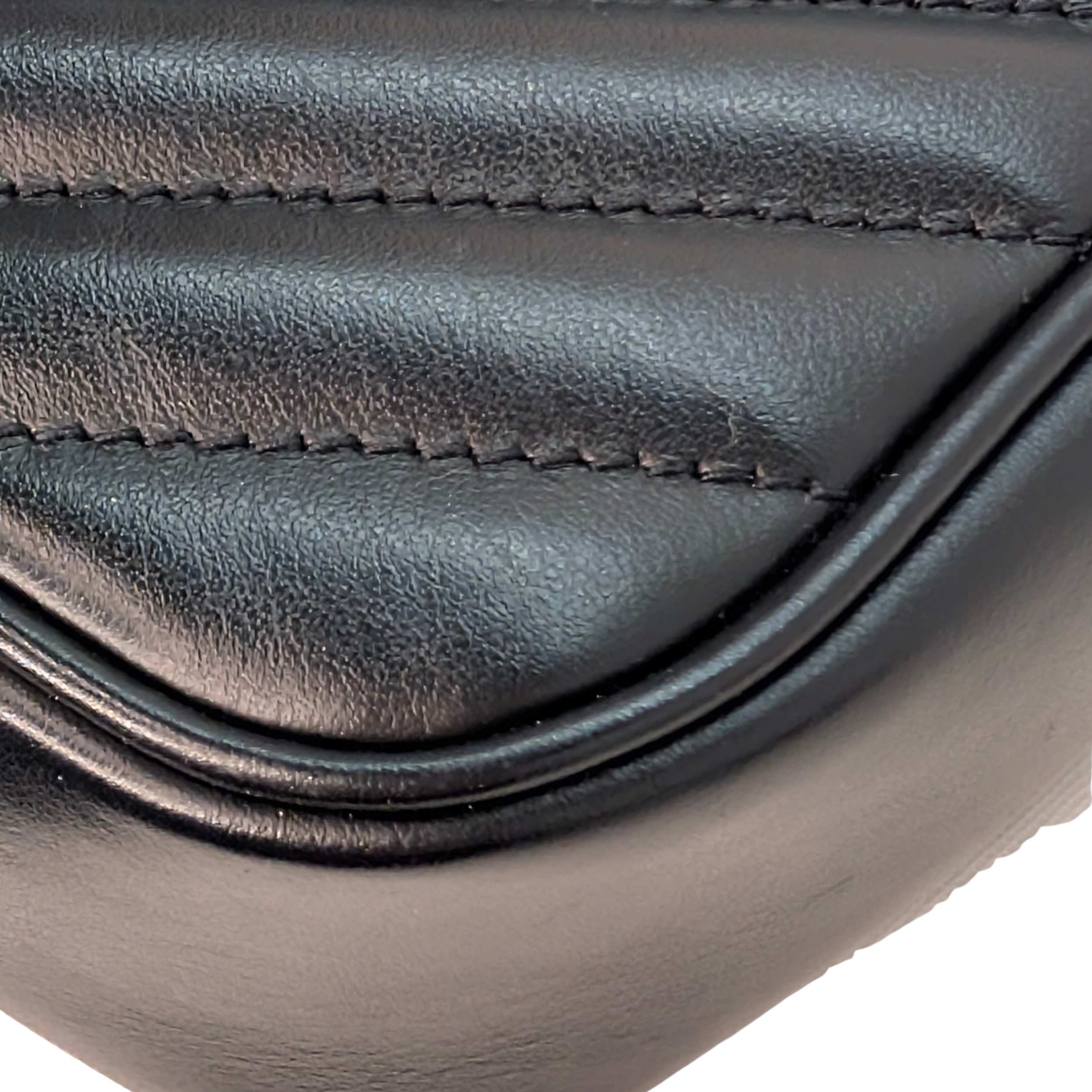 Saint Laurent Lou 相机包 黑色皮革