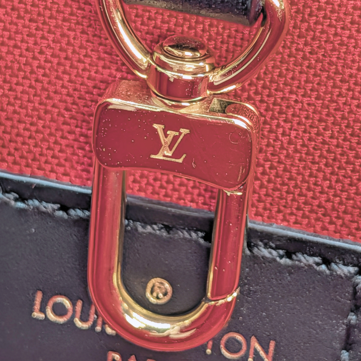 Louis Vuitton OnTheGo MM Shoulder Bag