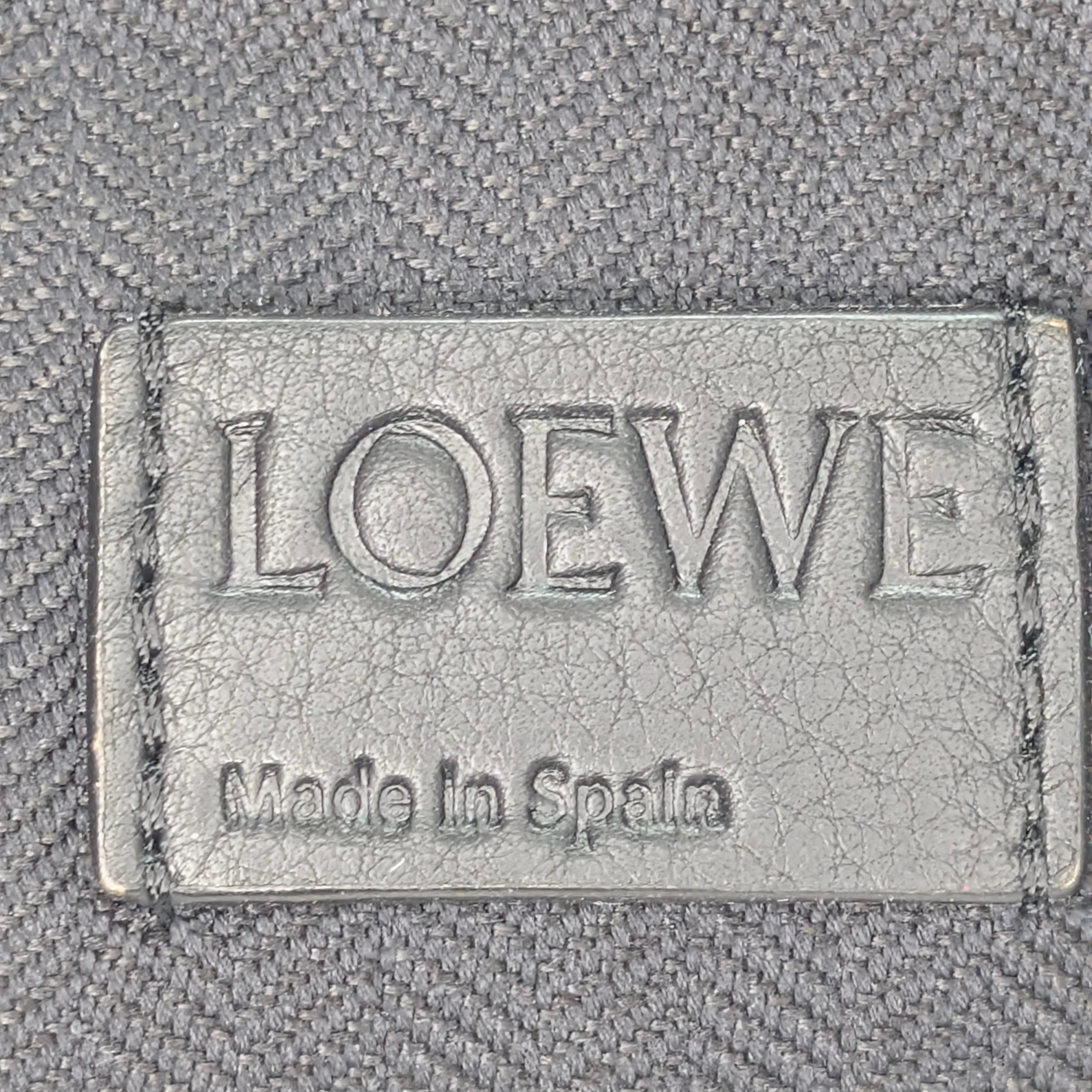 Loewe Anagram 压花文档手提电脑包 黑色