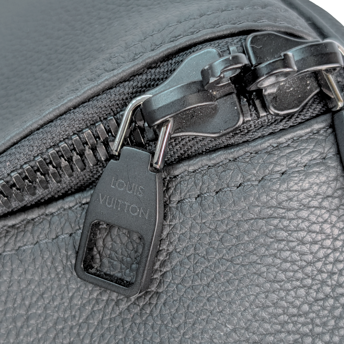 Louis Vuitton Keepall Bandouliere 50 Black