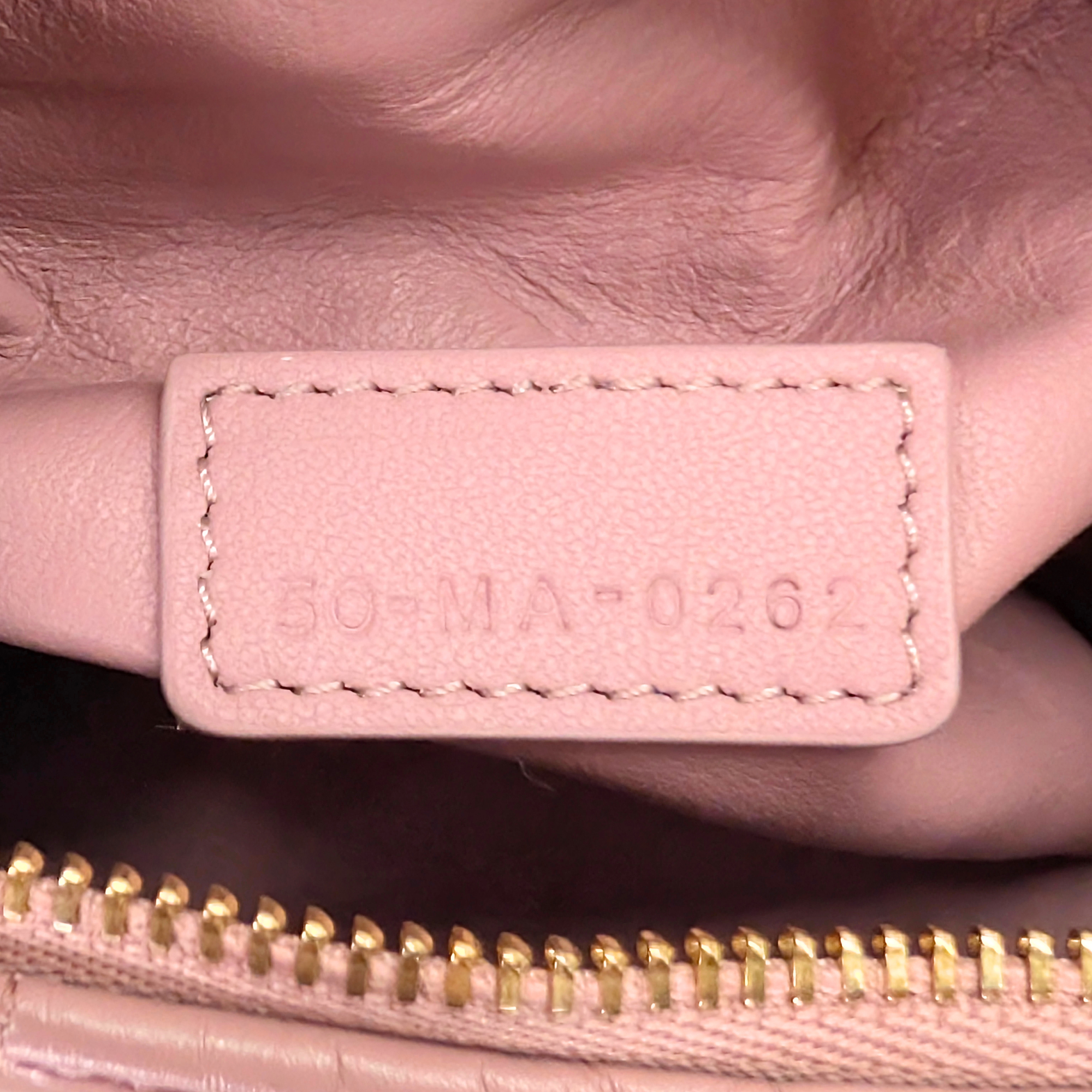 Dior Macrocannage Nomad 旅行手袋 小牛皮 粉色