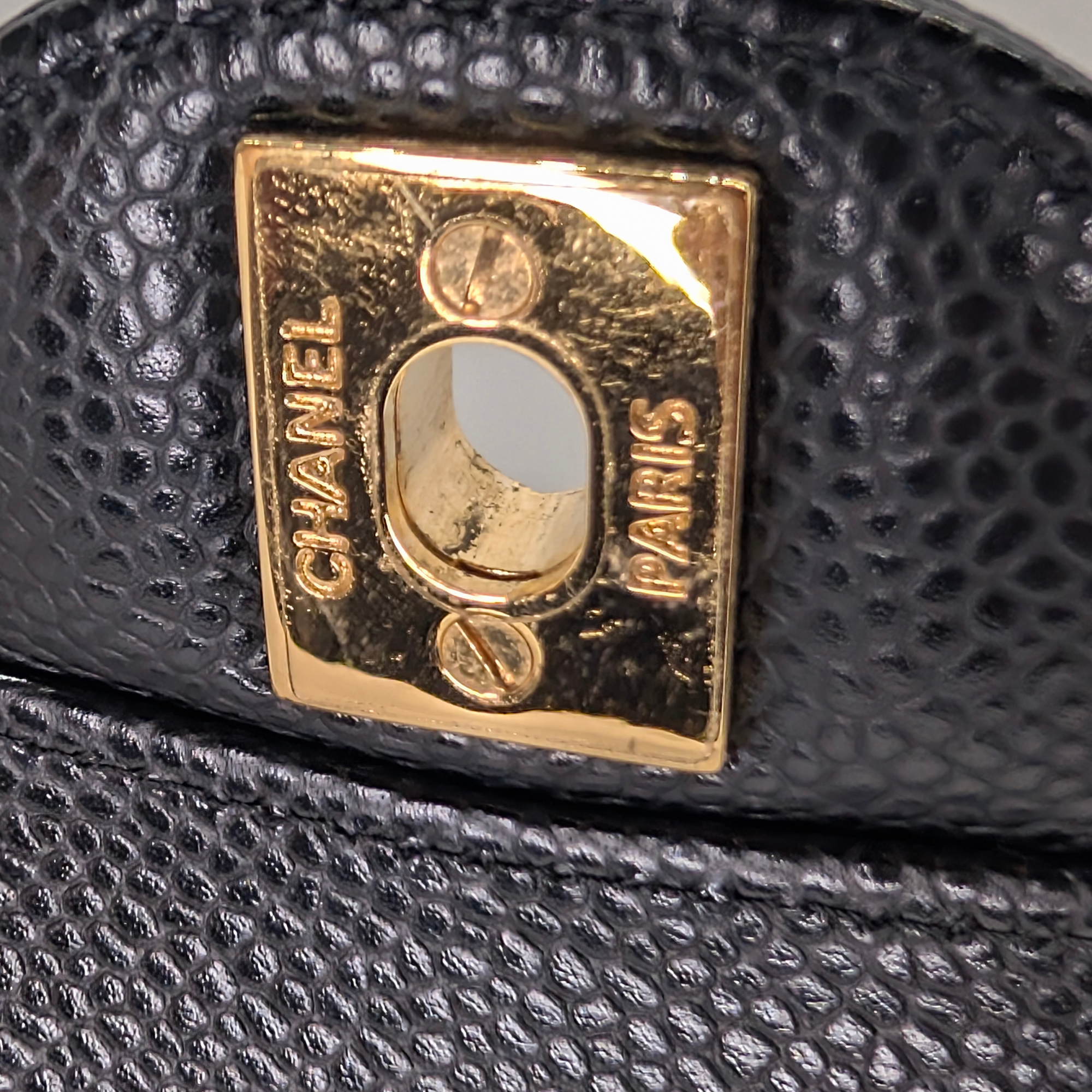 Chanel Classic Flap Bag Caviar Leather Medium Black (Microchip)