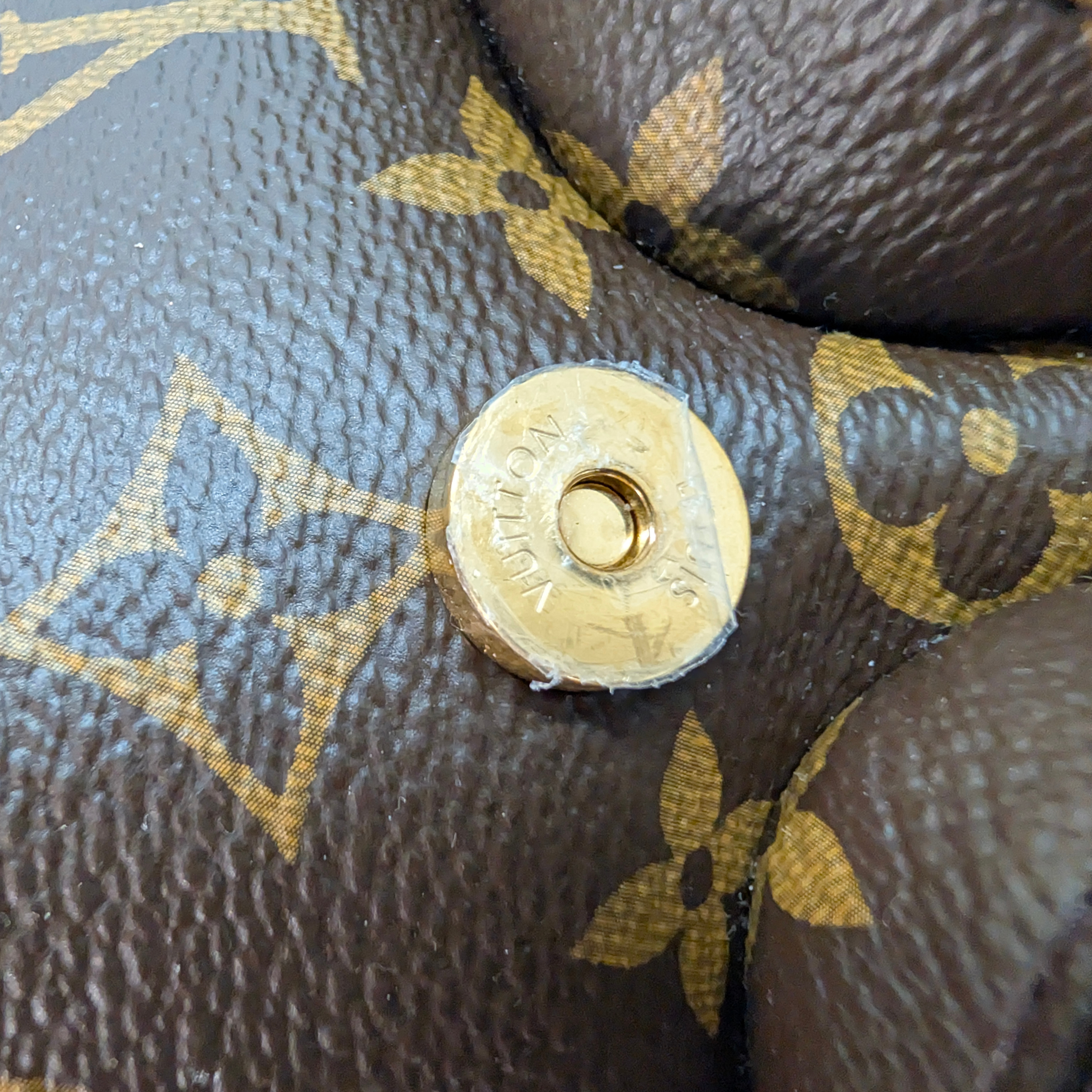 路易威登Montsouris Cargo双肩包Monogram