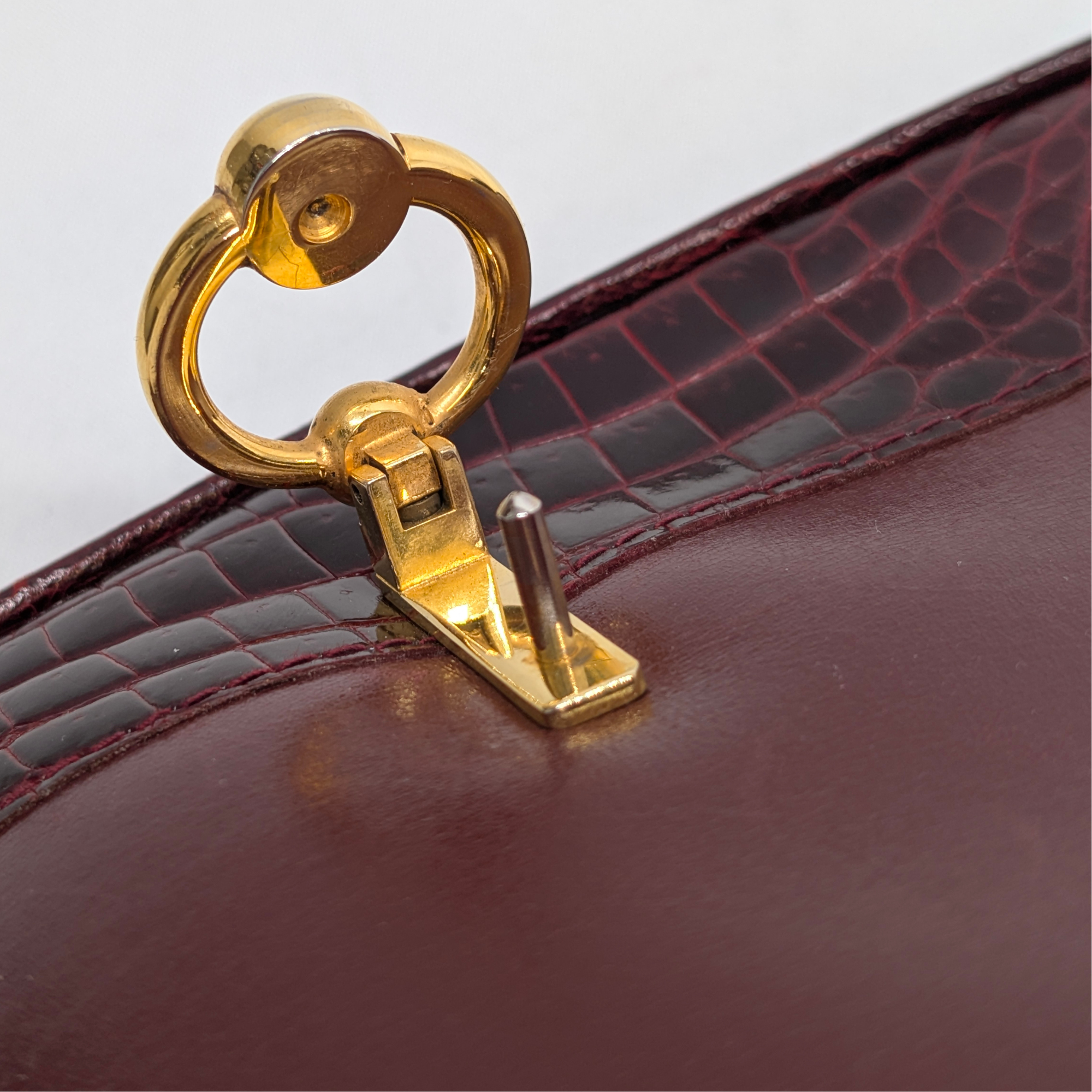 Gucci Vintage 酒红色鳄鱼皮单肩包