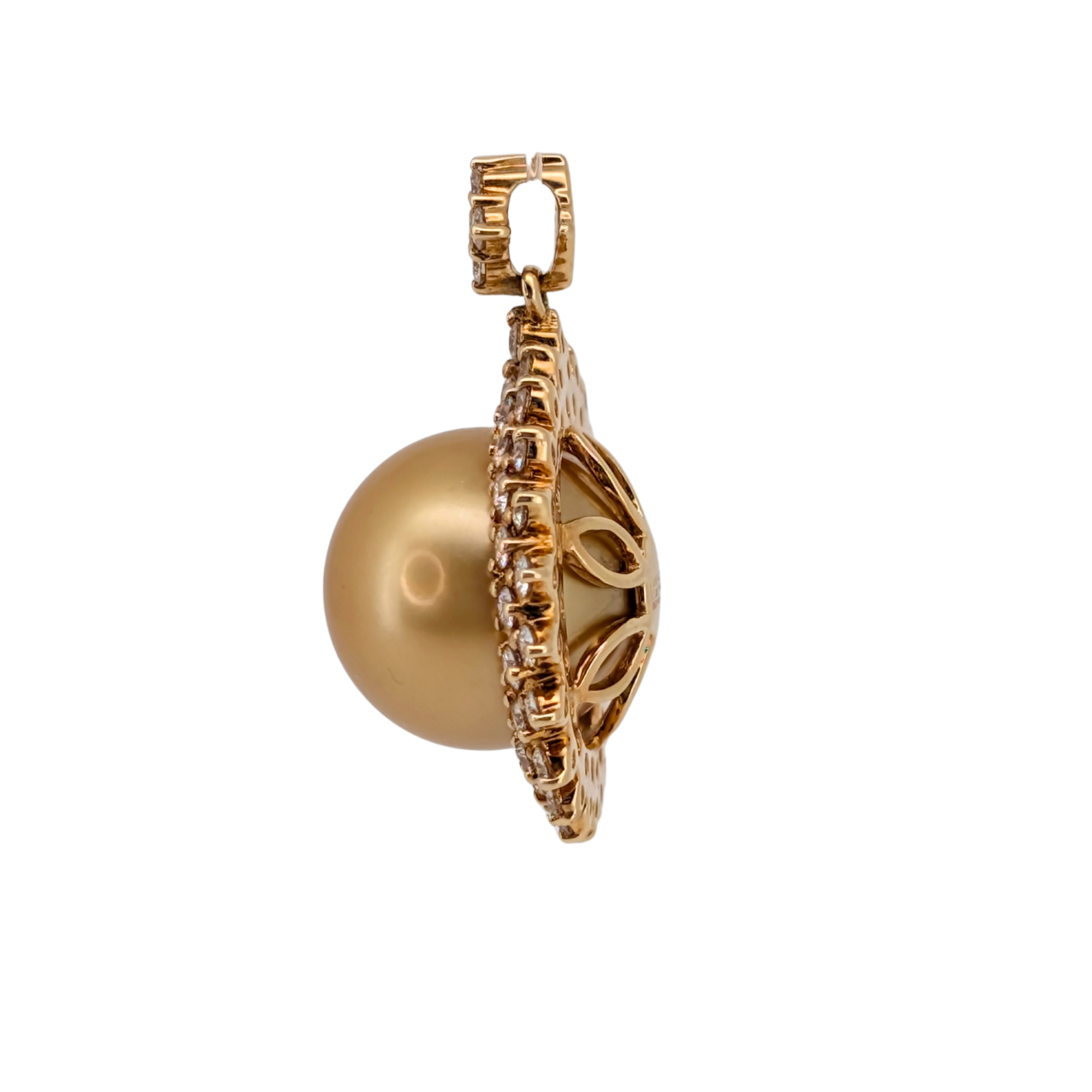 0.80Ct Natural Diamond South Sea Pearl Pendant In 18K Gold