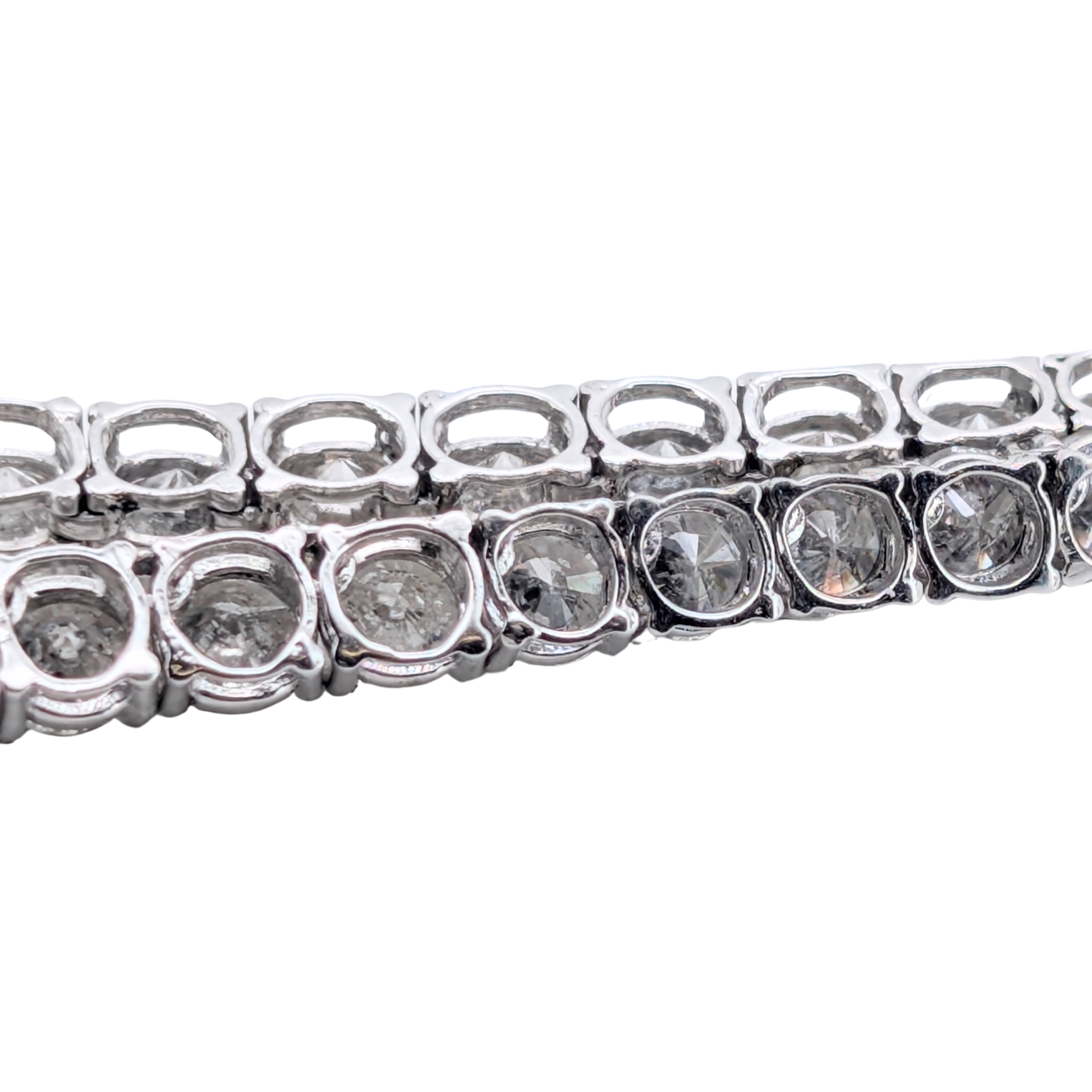 20.0ct 天然明亮式切割渐变钻石网球项链 · 铂金