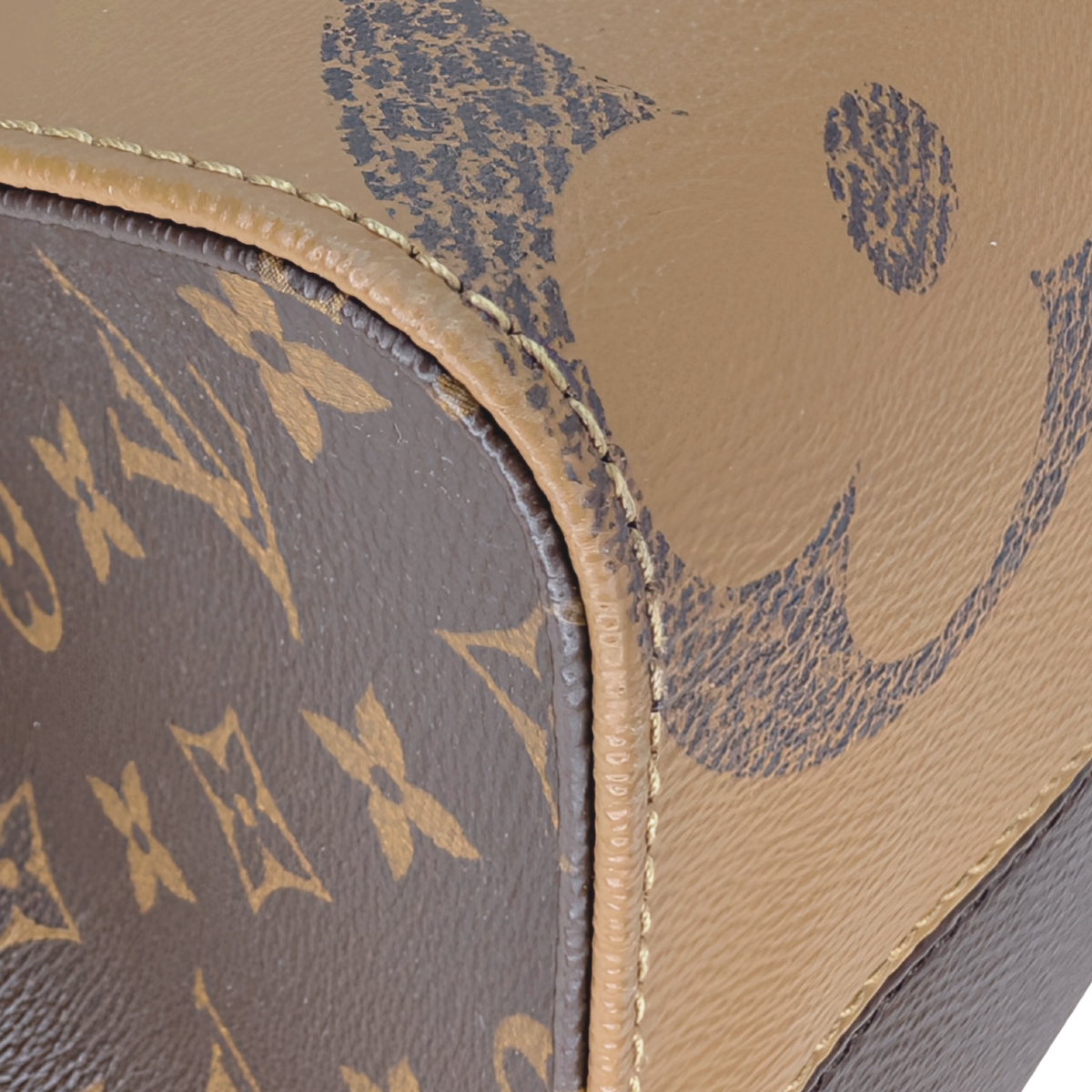 Louis Vuitton OnTheGo MM Shoulder Bag