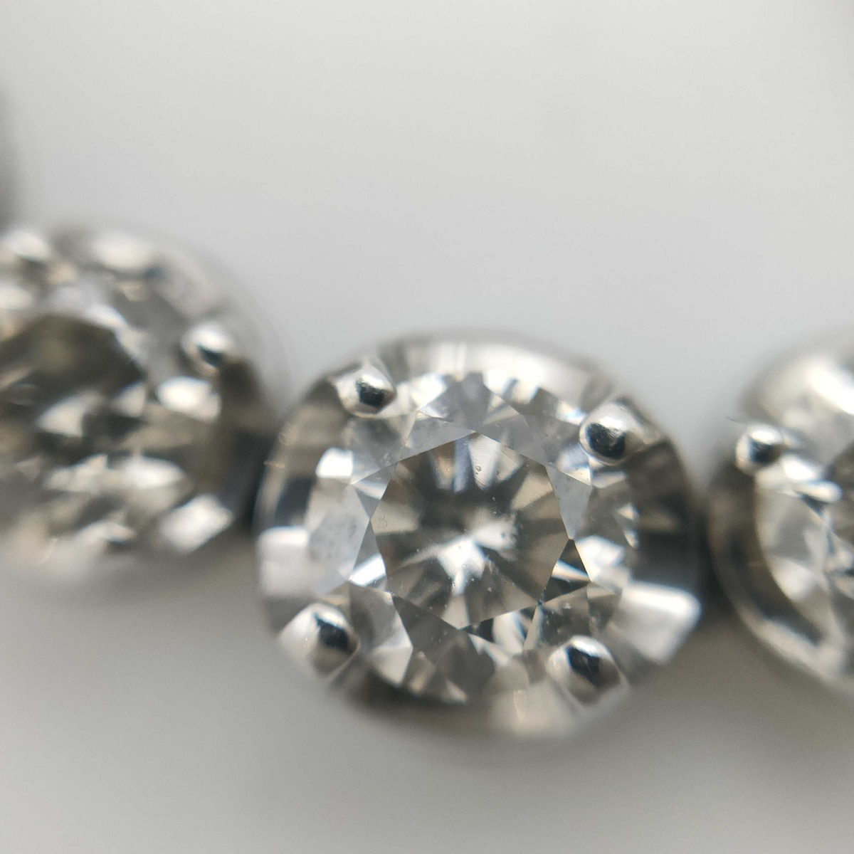 2.0Ct Natural Diamond Tennis-Style Centre Necklace In Platinum