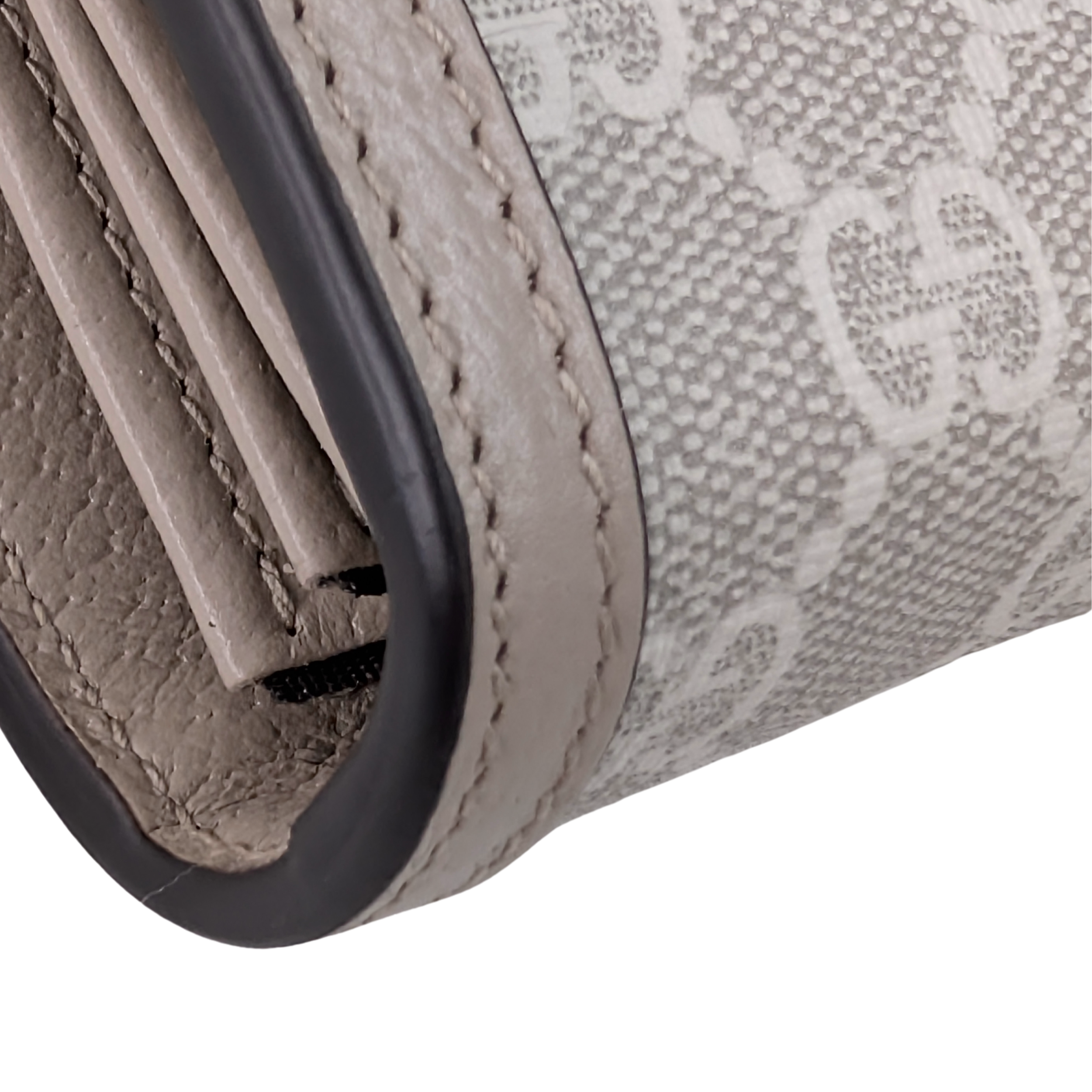 Gucci Dionysus GG Supreme Chain Wallet Beige