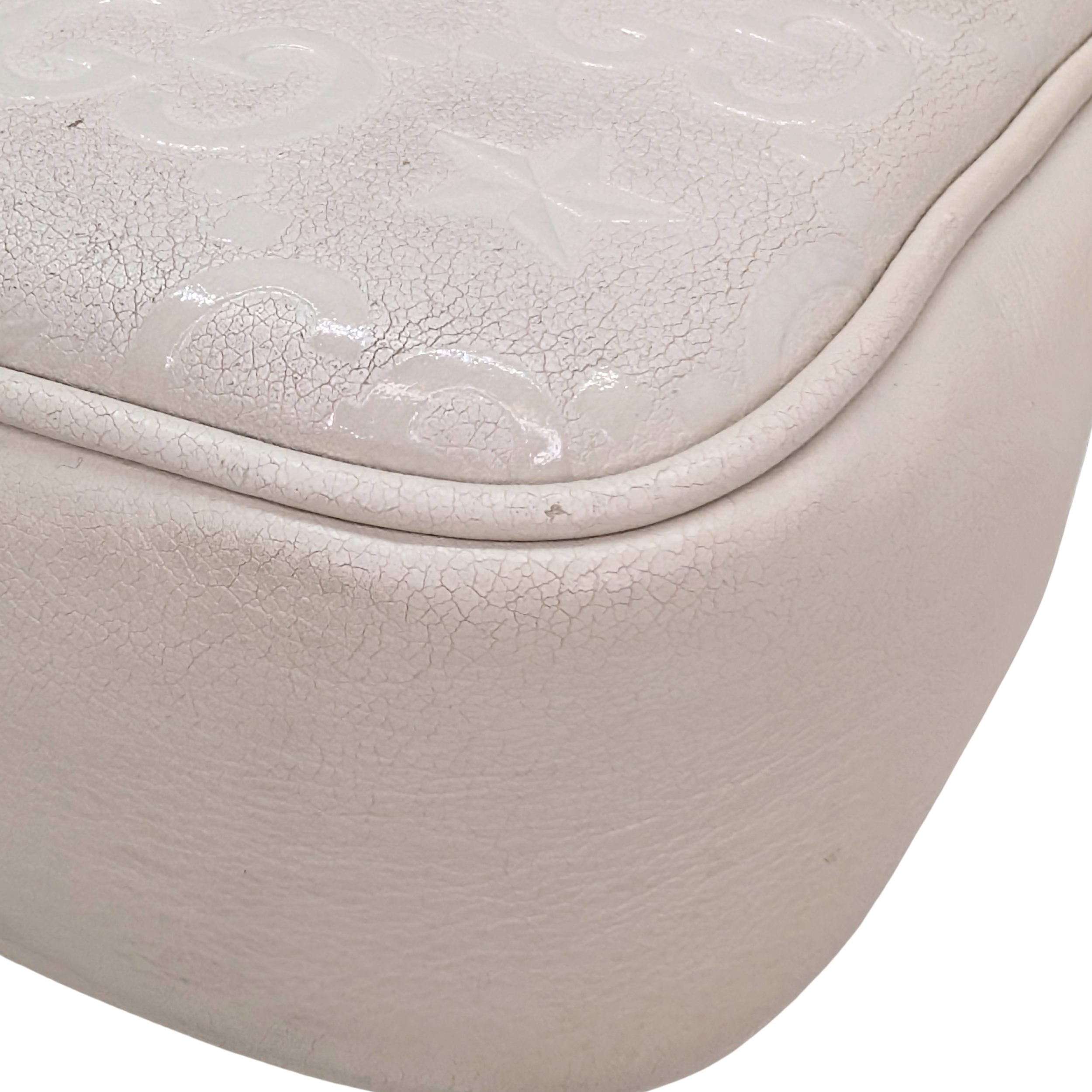 Gucci White GG Star Leather Camera Shoulder Bag