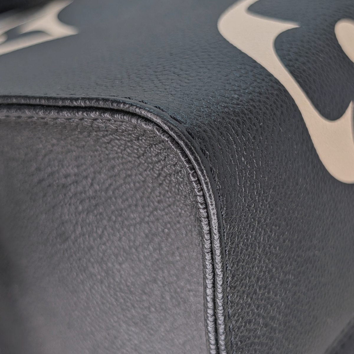 Louis Vuitton OnTheGo GM Shoulder Bag