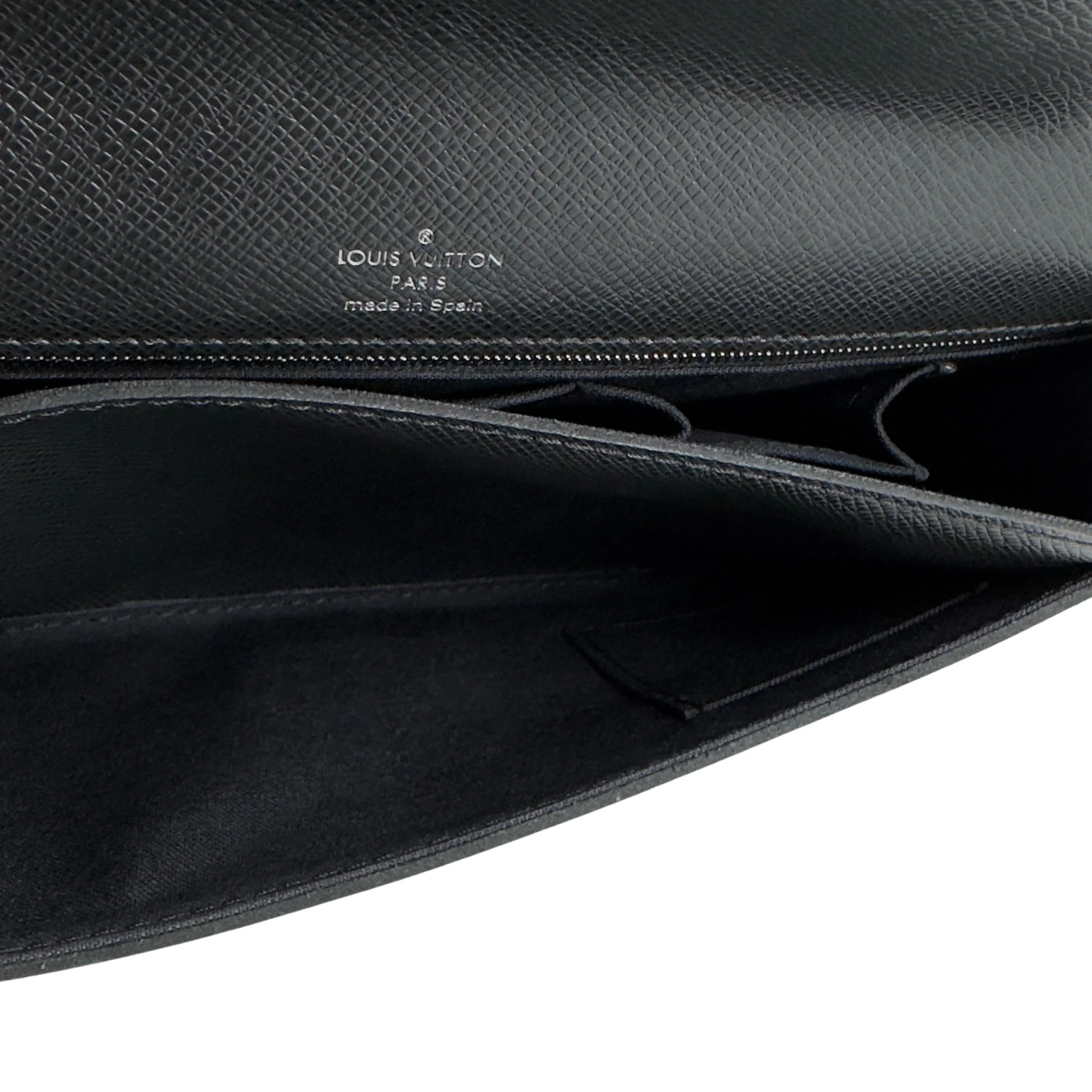 Louis Vuitton Taiga Pochette Belaia Ardoise Clutch Bag Black - Lost Designer