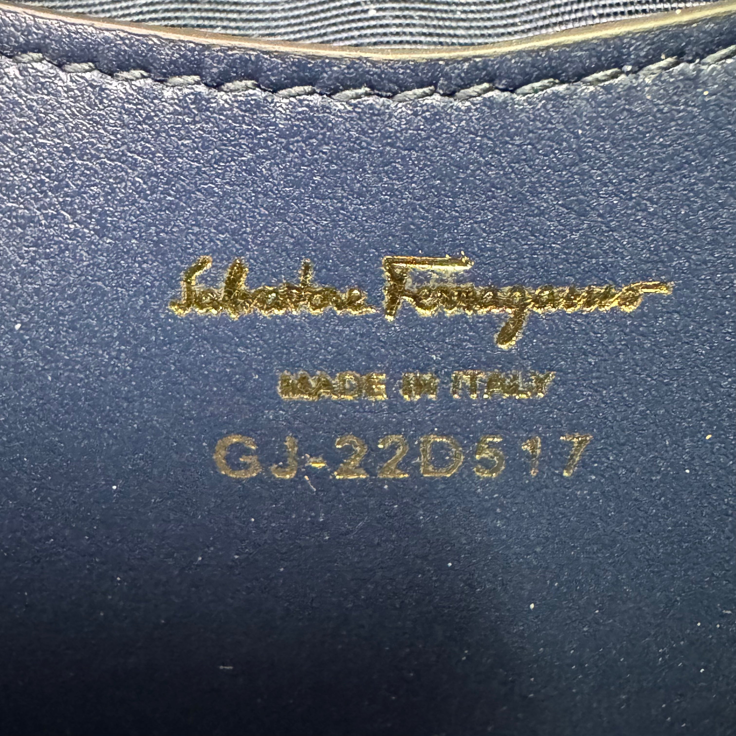 Salvatore Ferragamo Gancini Clutch Bag Leather Multicolour - Lost Designer